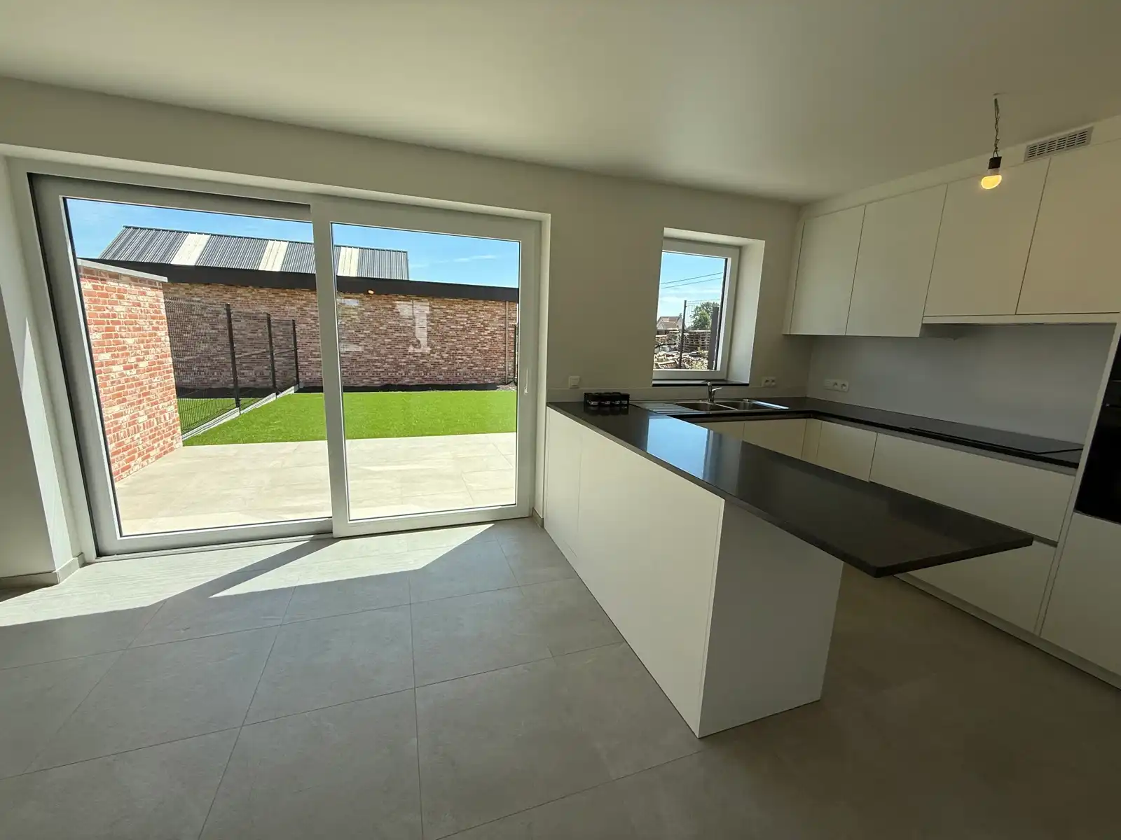 Instapklare energiezuinige woning met 3 slaapkamers op een rustige ligging langs het Kanaal Gent-Brugge foto 7
