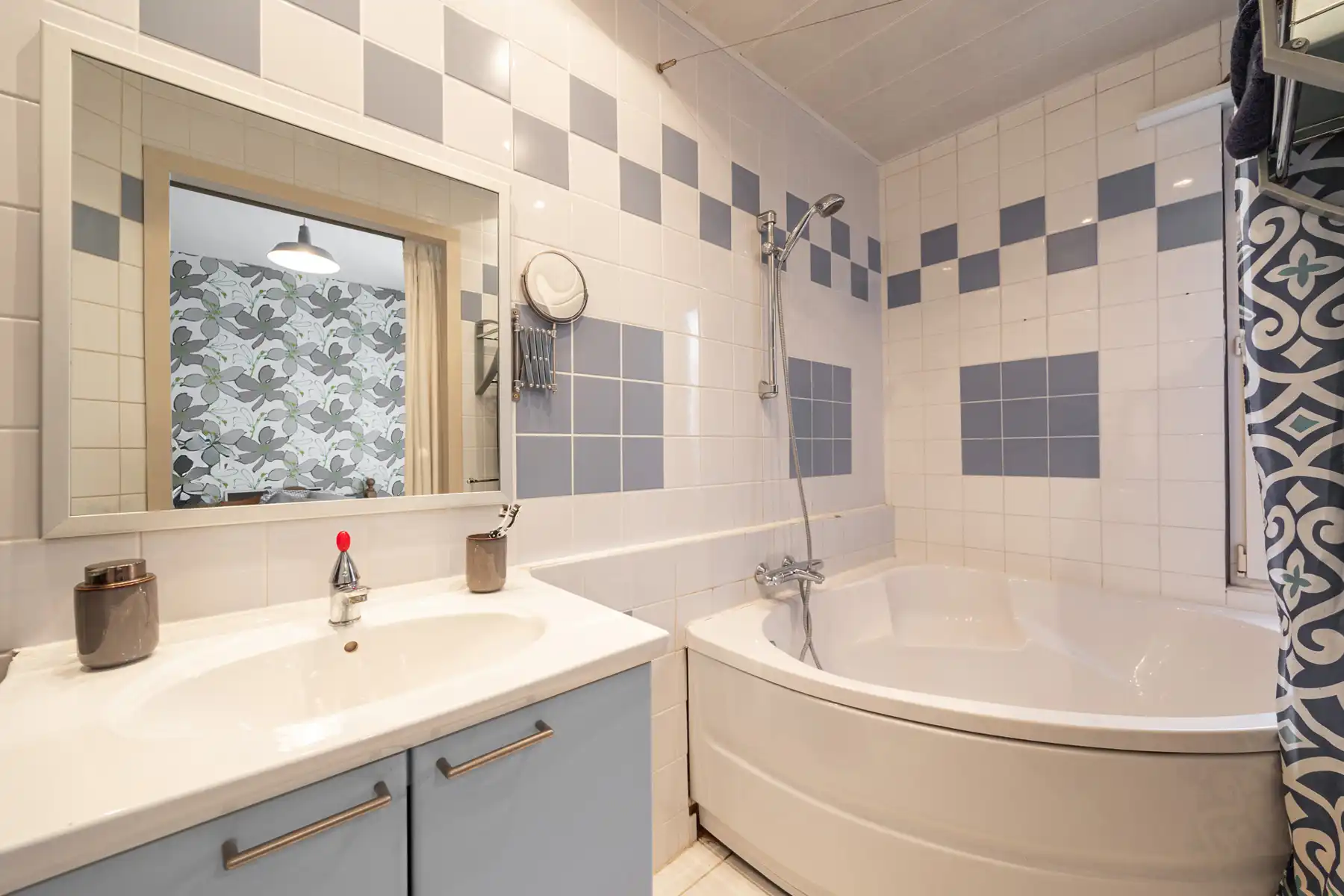Instapklare gezinswoning met 4 slp, 2 badk en zonnige tuin foto 21