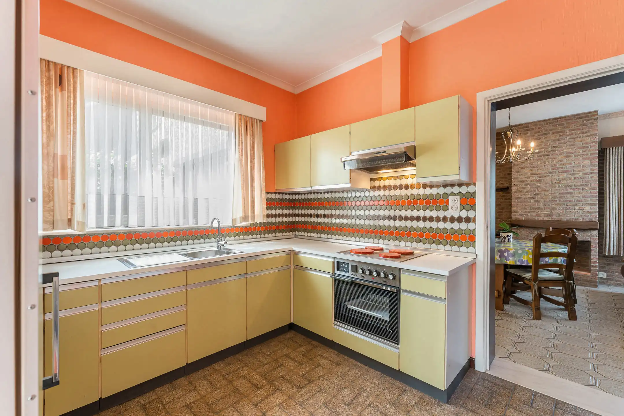 Halfopen woning in residentiële wijk te Lanaken foto 7