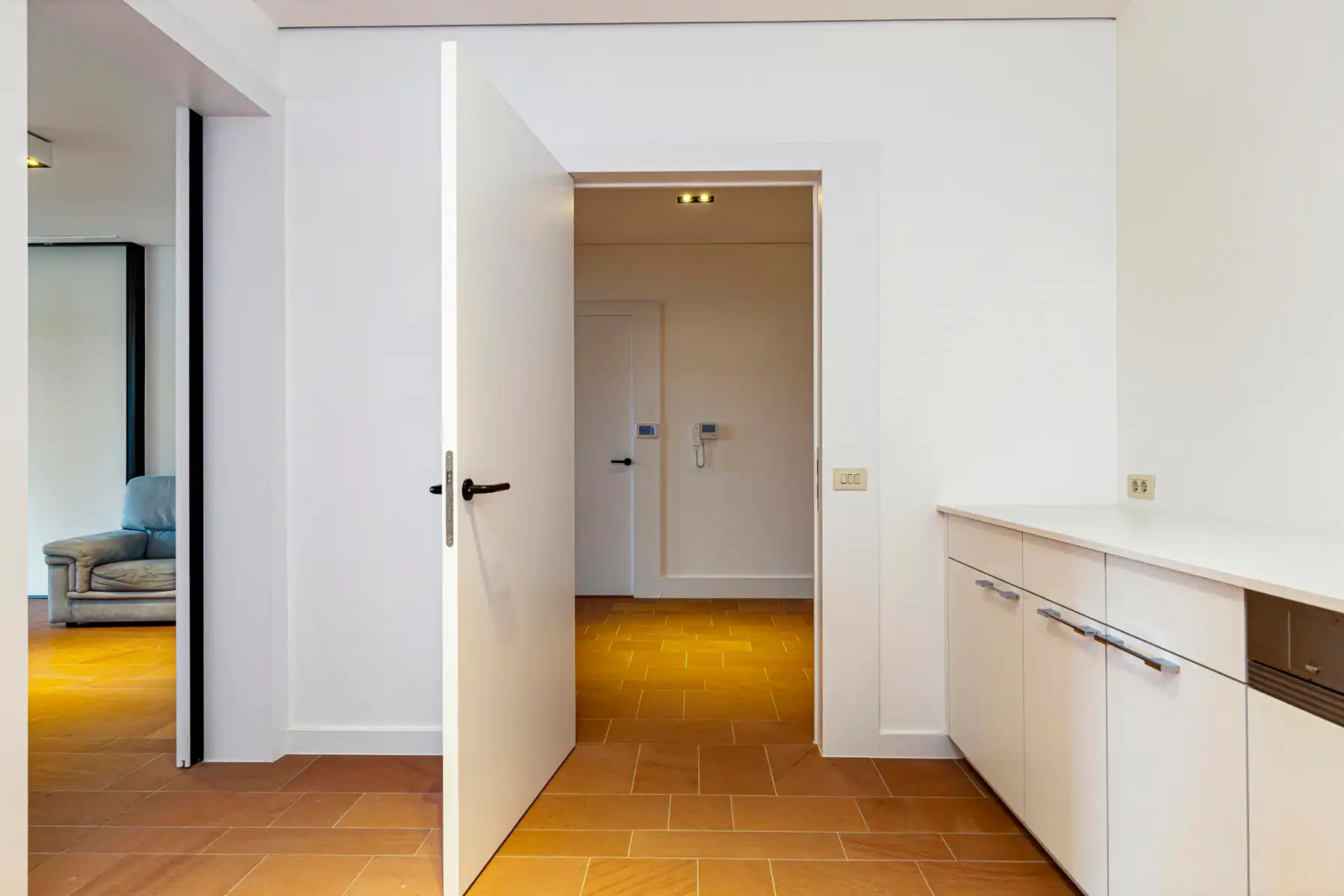 Ruime assistentiewoning met twee slaapkamers op topligging foto 9