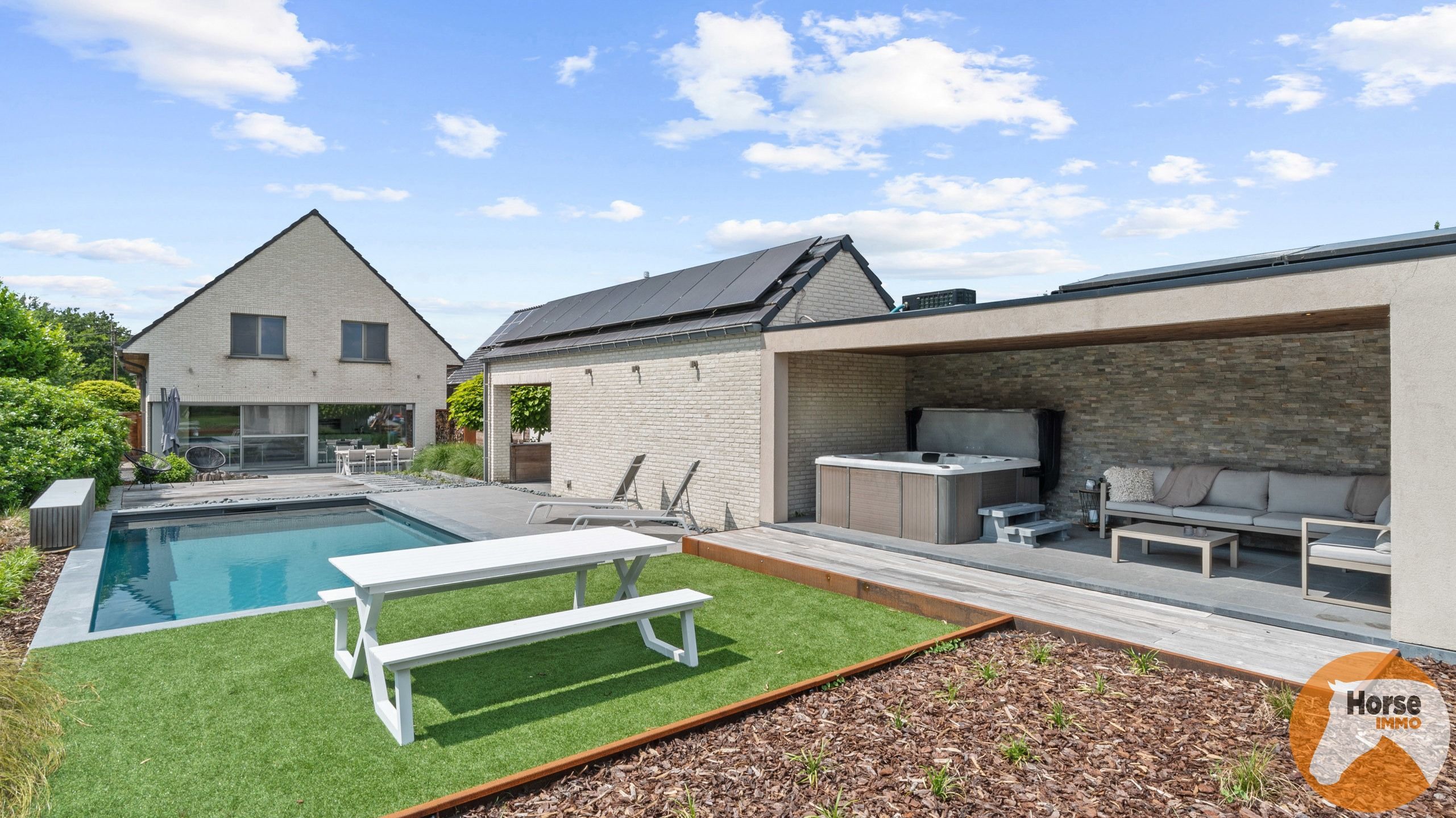 AFFLIGEM – Moderne en energiezuinige woning op +-13a  foto {{pictureIndex}}