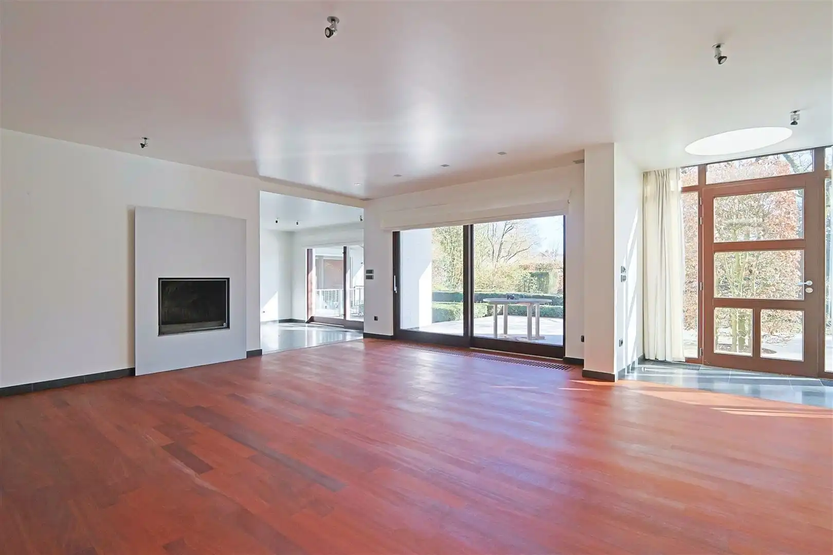 Tijdloze villa op goed bereikbare locatie foto 3