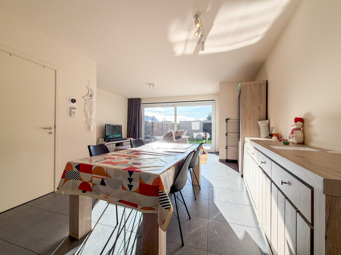 Energiezuinige woning, perfect instapklaar, met 4 slpk en ruime garage, Lichtervelde foto 8