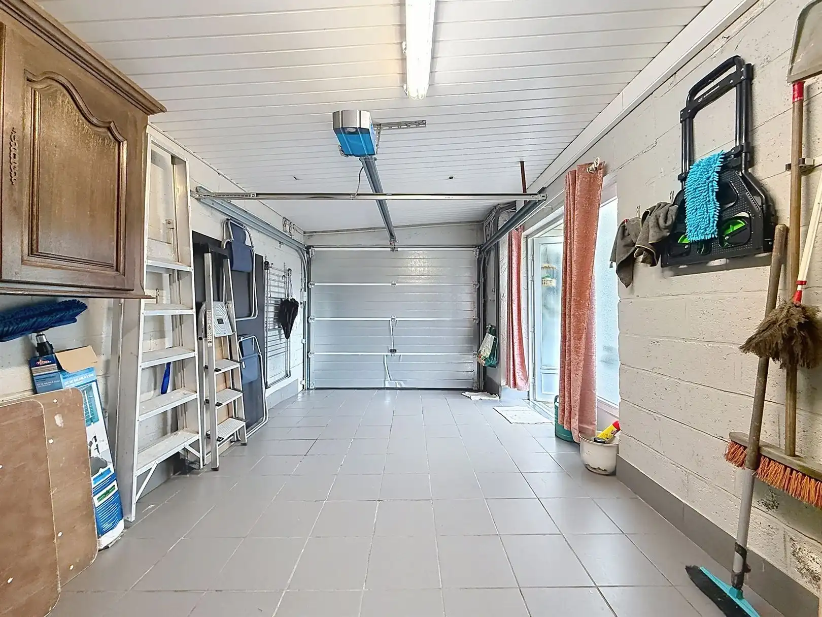 Instapklare stadswoning, tuin, 2 garages, 3a 17ca foto 27