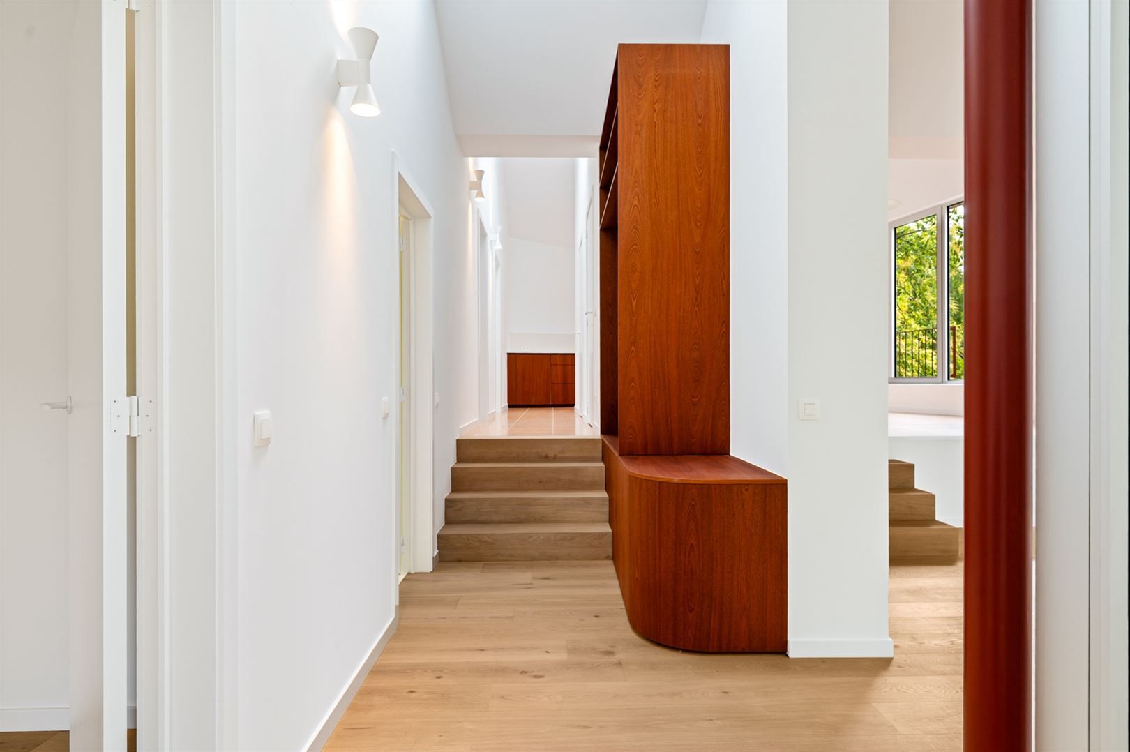 Luxe nieuwbouwappartement met terras, tuin en parking. foto 17