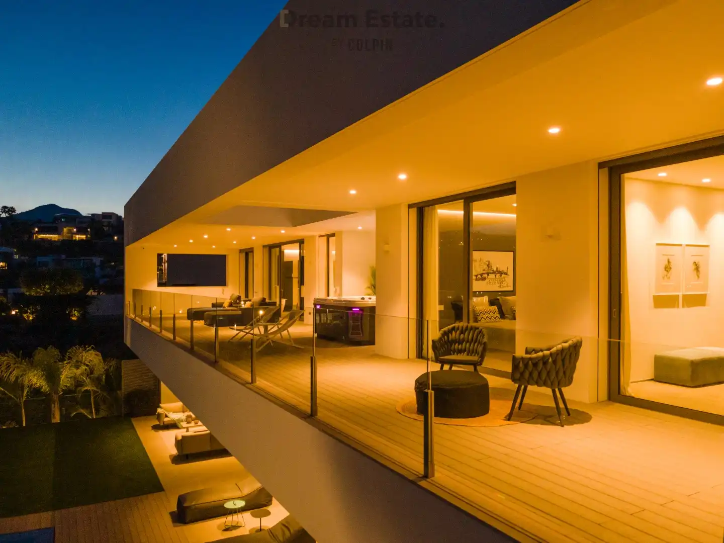 Gloednieuwe moderne eerstelijns golf villa met zeezicht. foto 28