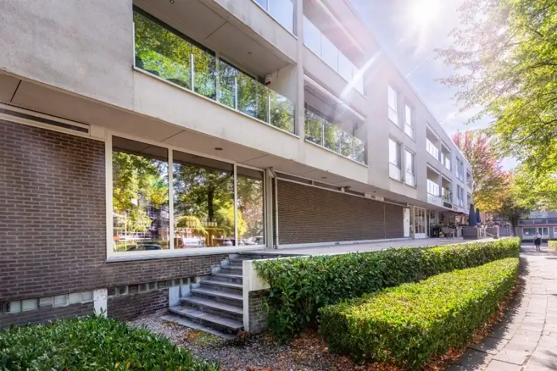 Prachtige handelsruimte te huur op "PATIO DONK" foto 10