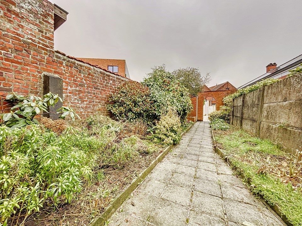 Charmante woning in het centrum van Staden met uitweg achteraan foto 12