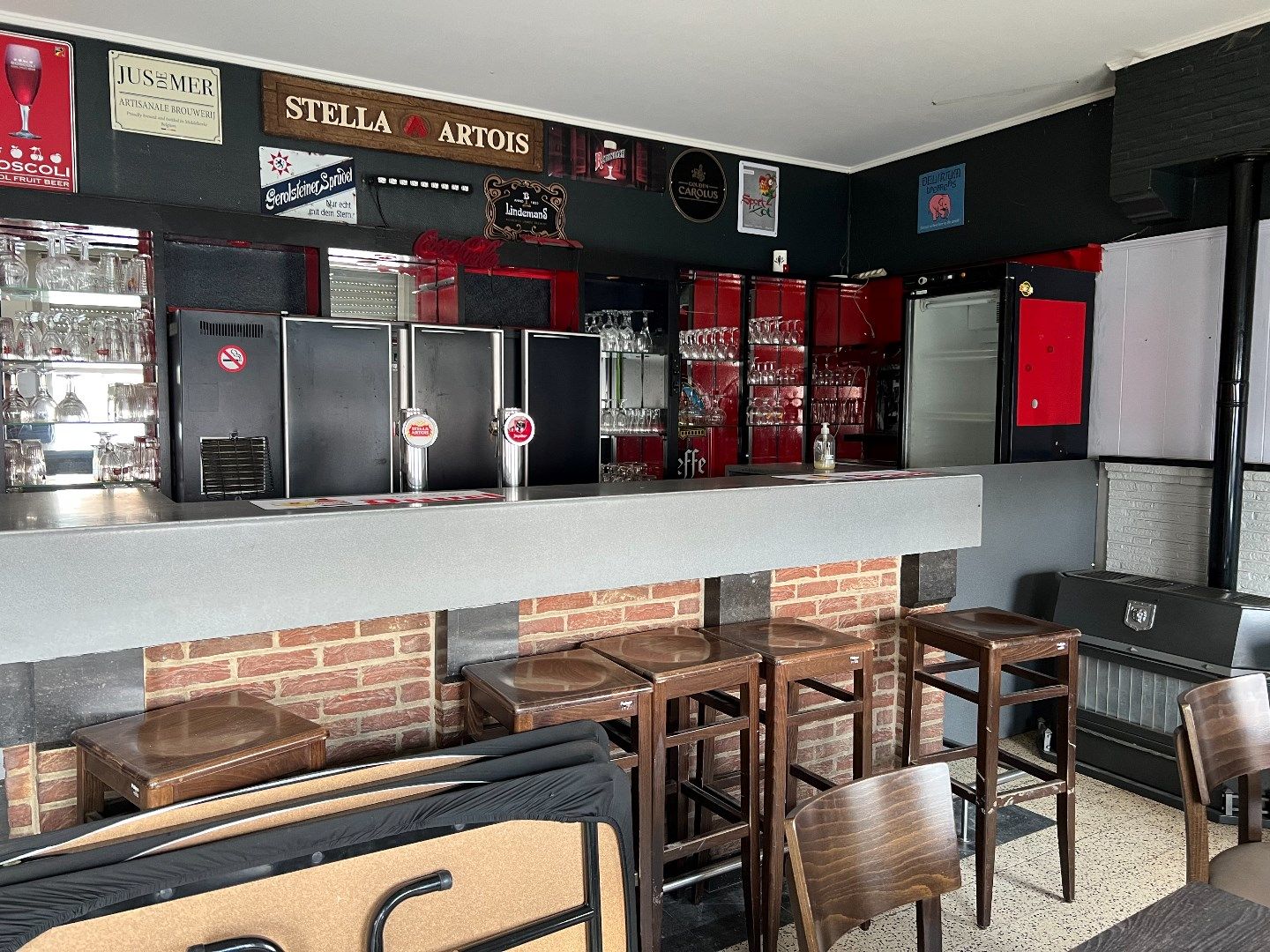 Gezellige café met polyvalente ruimte en binnenkoer te Elverdinge (Ieper) foto 3