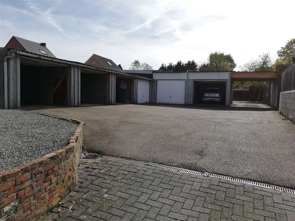 App met 2 slpk., groot terras en afgesloten garage in hartje Zichem foto 27