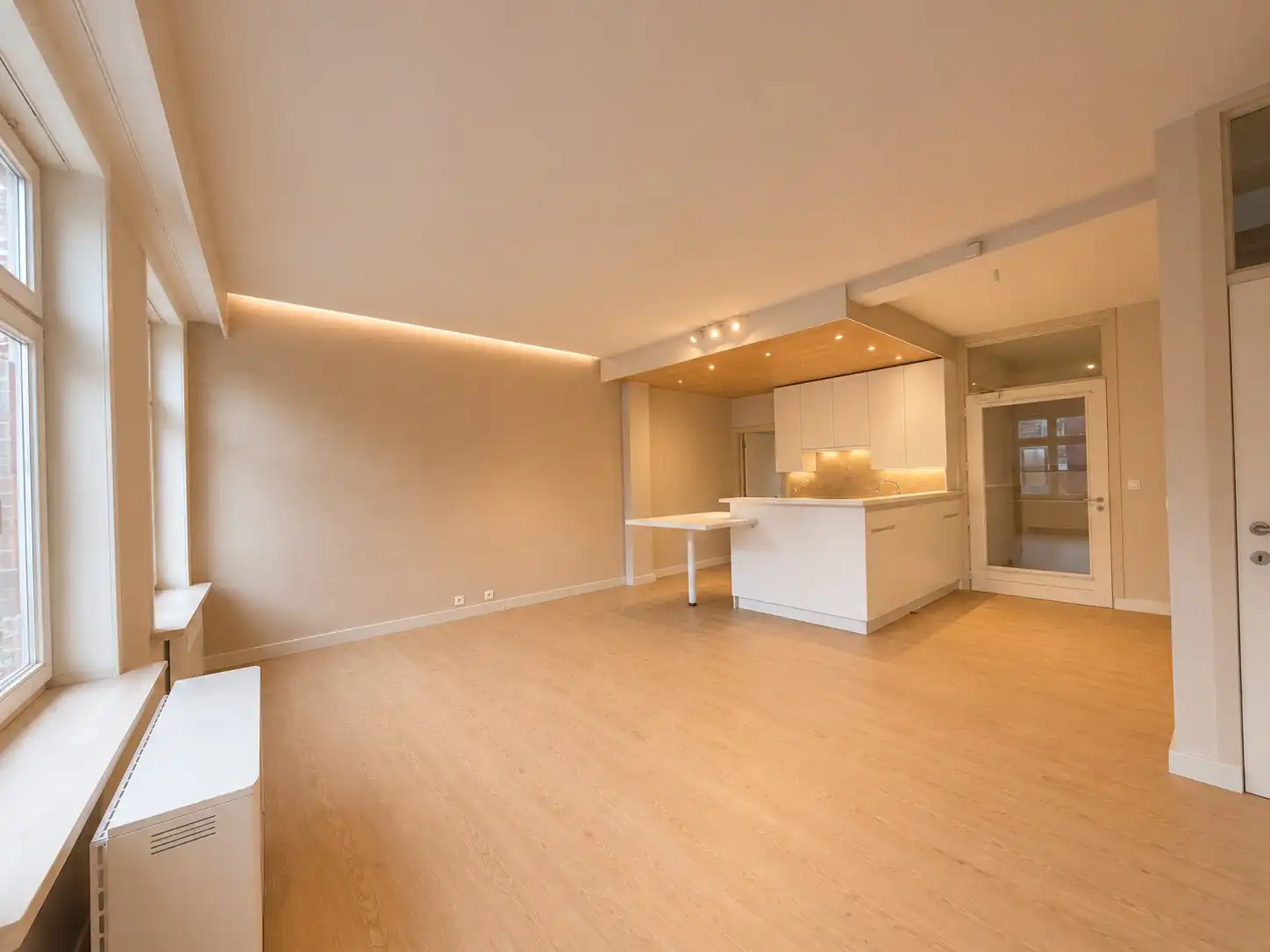 Opbrengstgebouw in de binnenstad van Brugge foto 5
