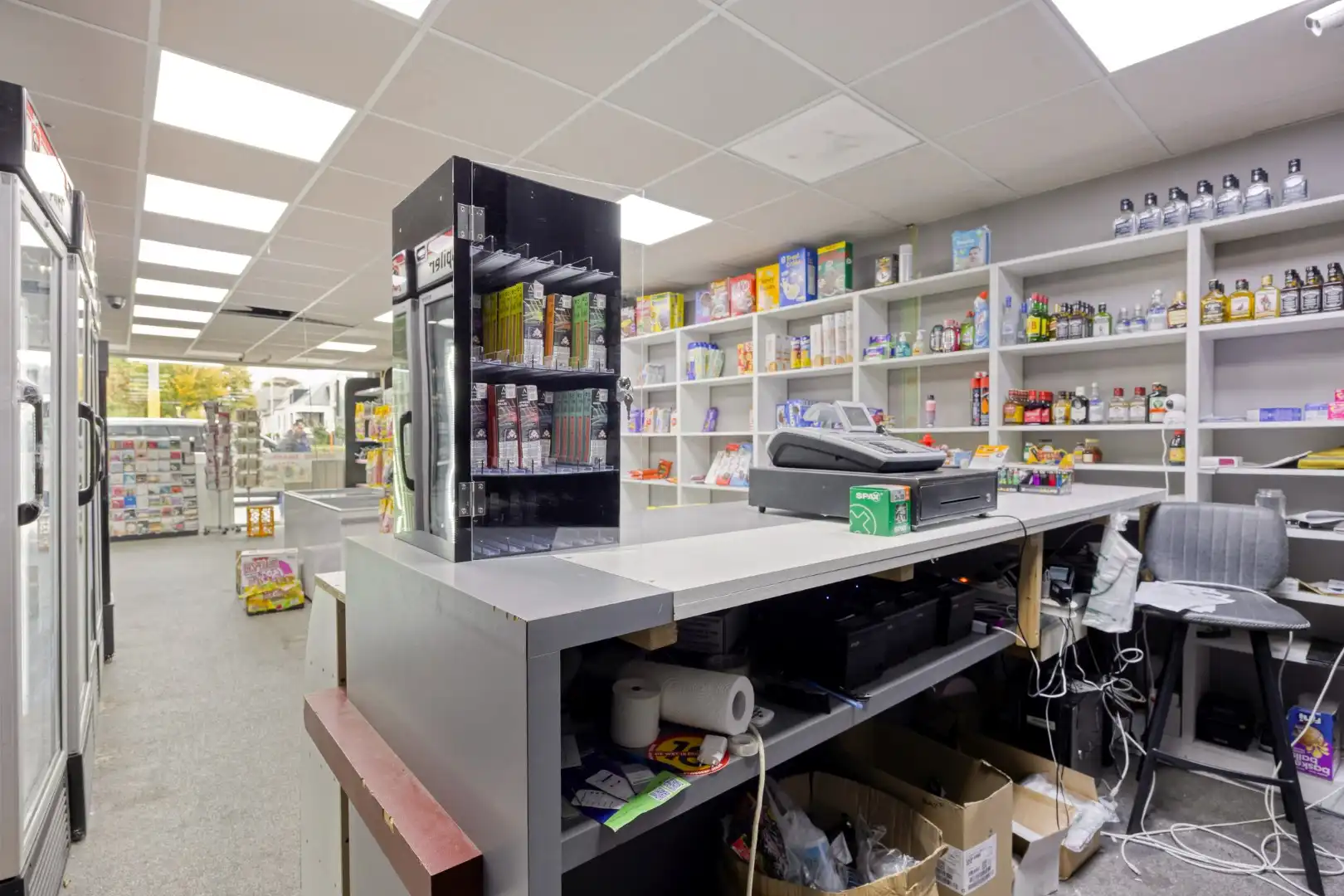 Uitstekend gelegen handelspand met meerdere mogelijkheden foto 7