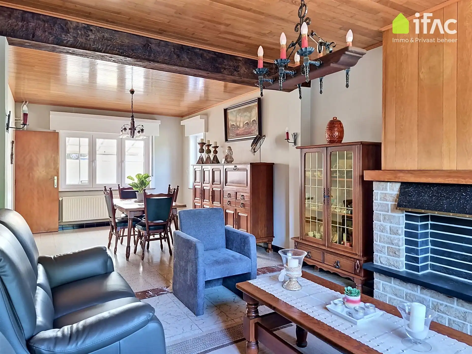 Te renoveren woning met recente ruime loods  foto 5