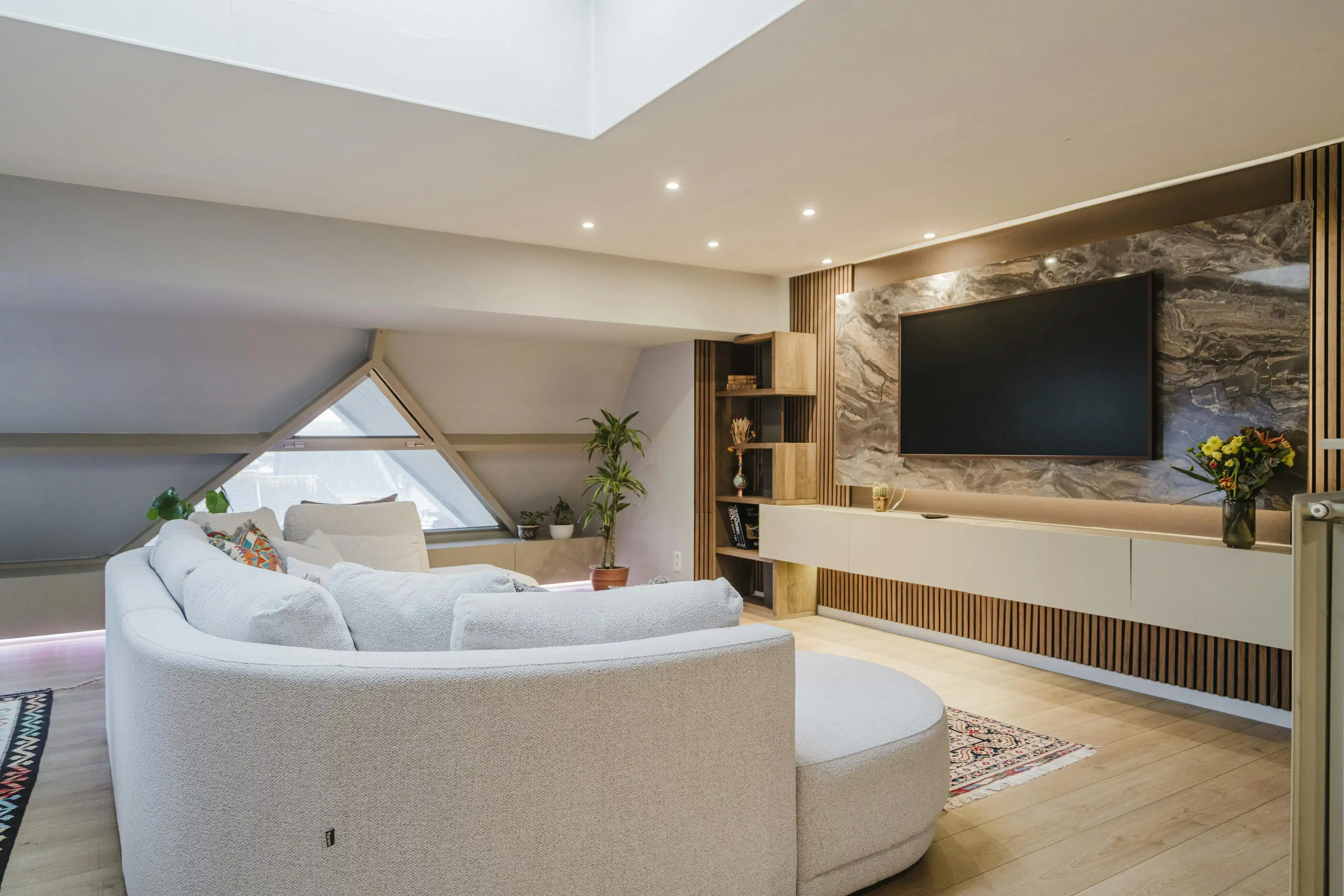 Eén-slaapkamerappartement te koop in hartje Kortrijk! foto 6