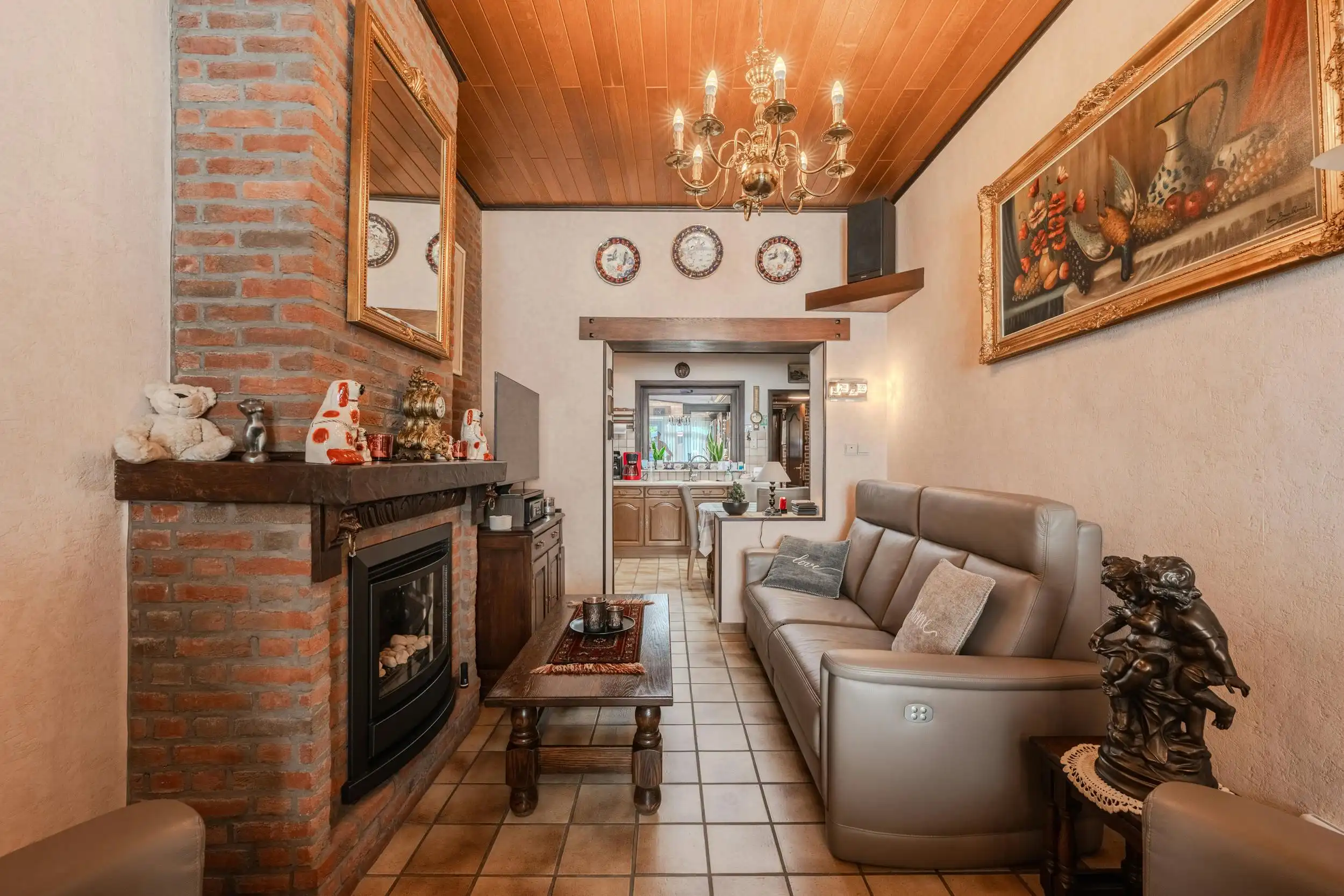 Huis te koop in Ieper met zongerichte tuin én garage foto 5