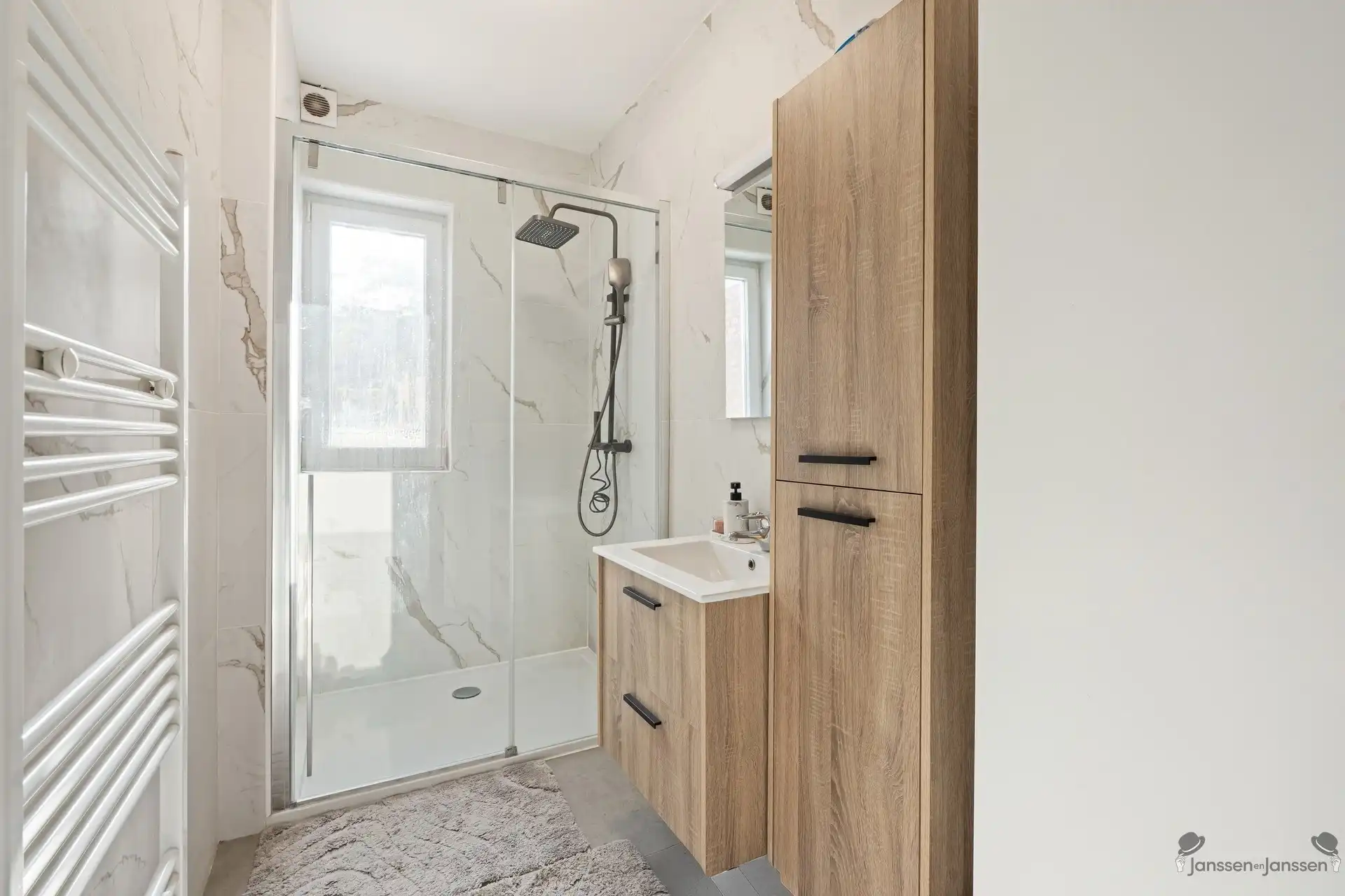 Opbrengsteigendom met 3 appartementen op de grens van Schoten en Merksem! foto 12
