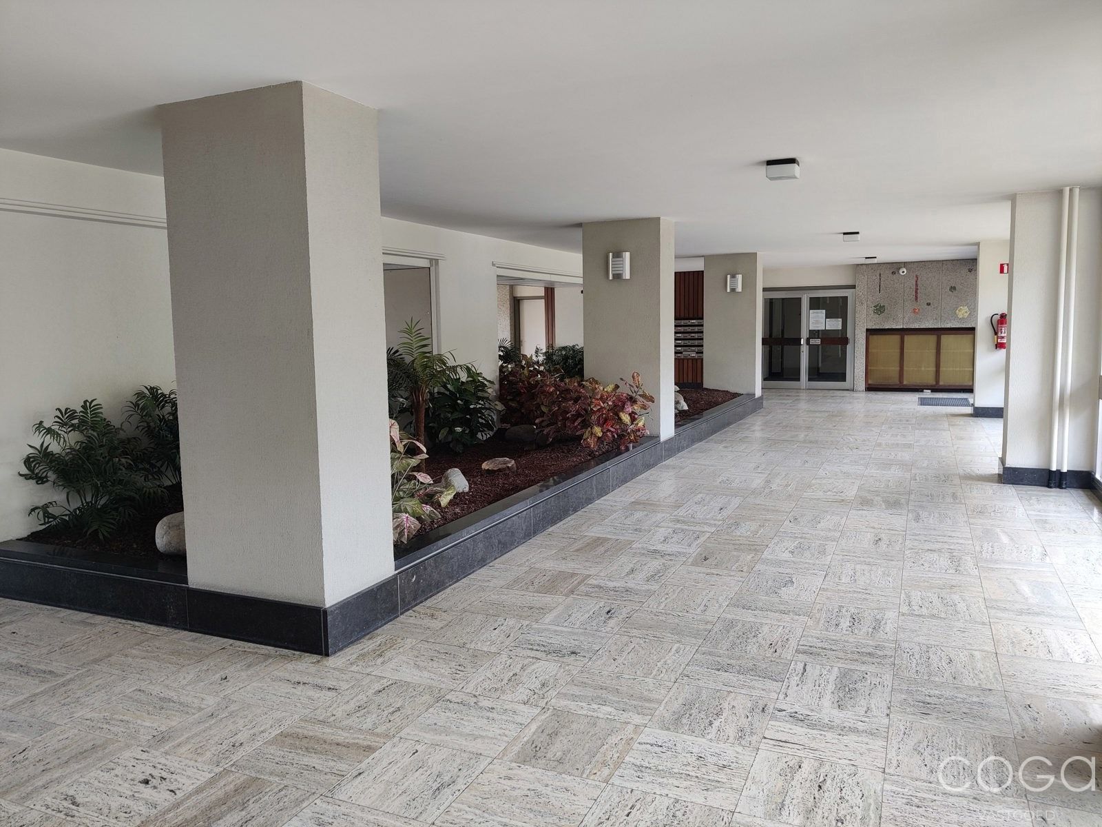 Appartement 2 slpks met zicht op de stad foto 21