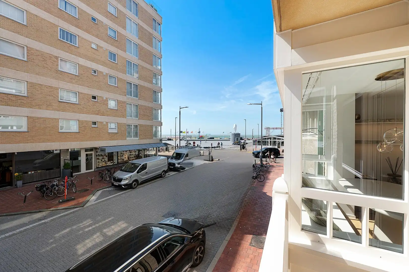 Gerenoveerd 3 slaapkamerappartement met zijdelings zeezicht. foto 2