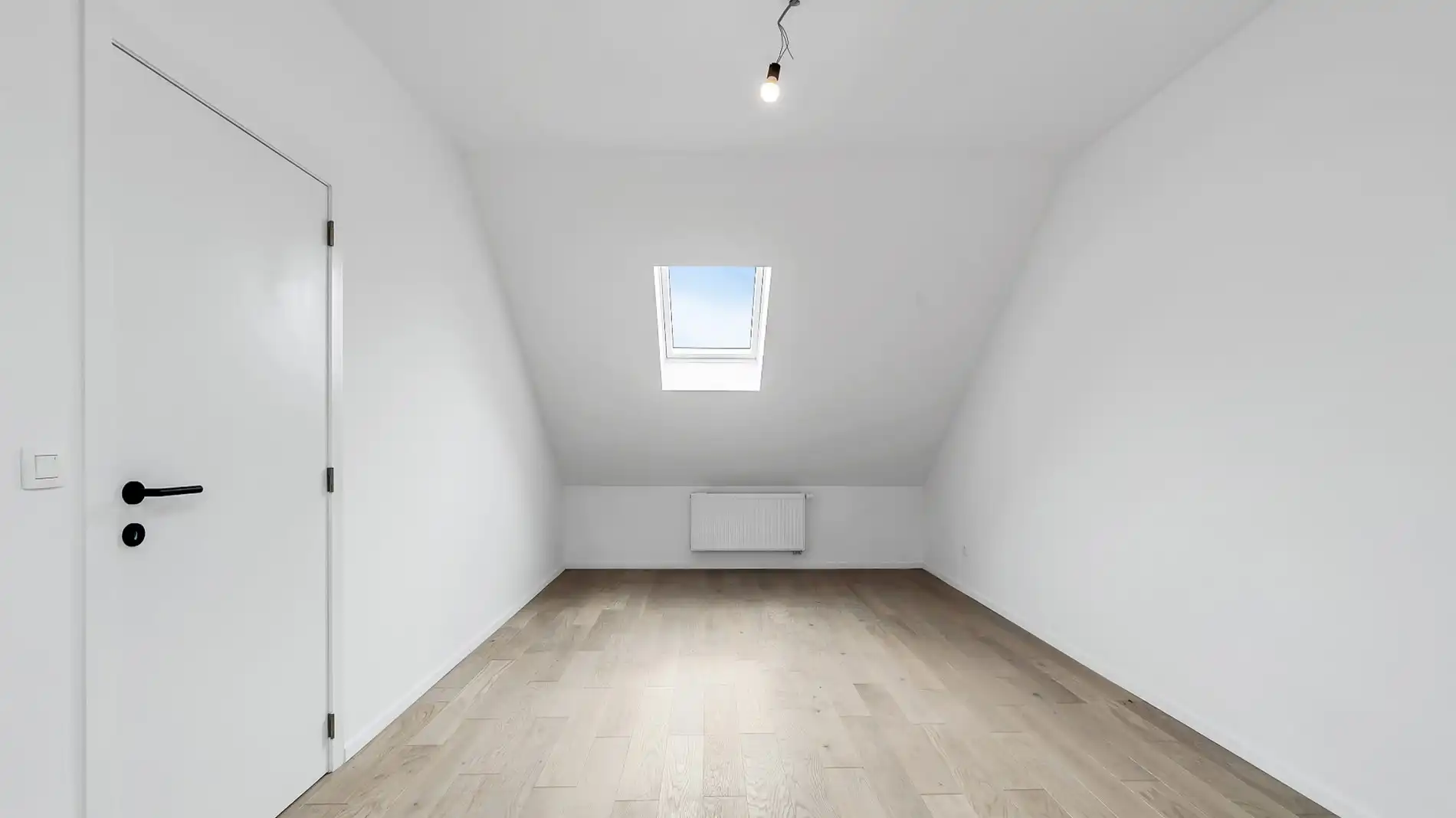 LINDEN (grens Kessel-Lo) groot huis met grote tuin foto 13