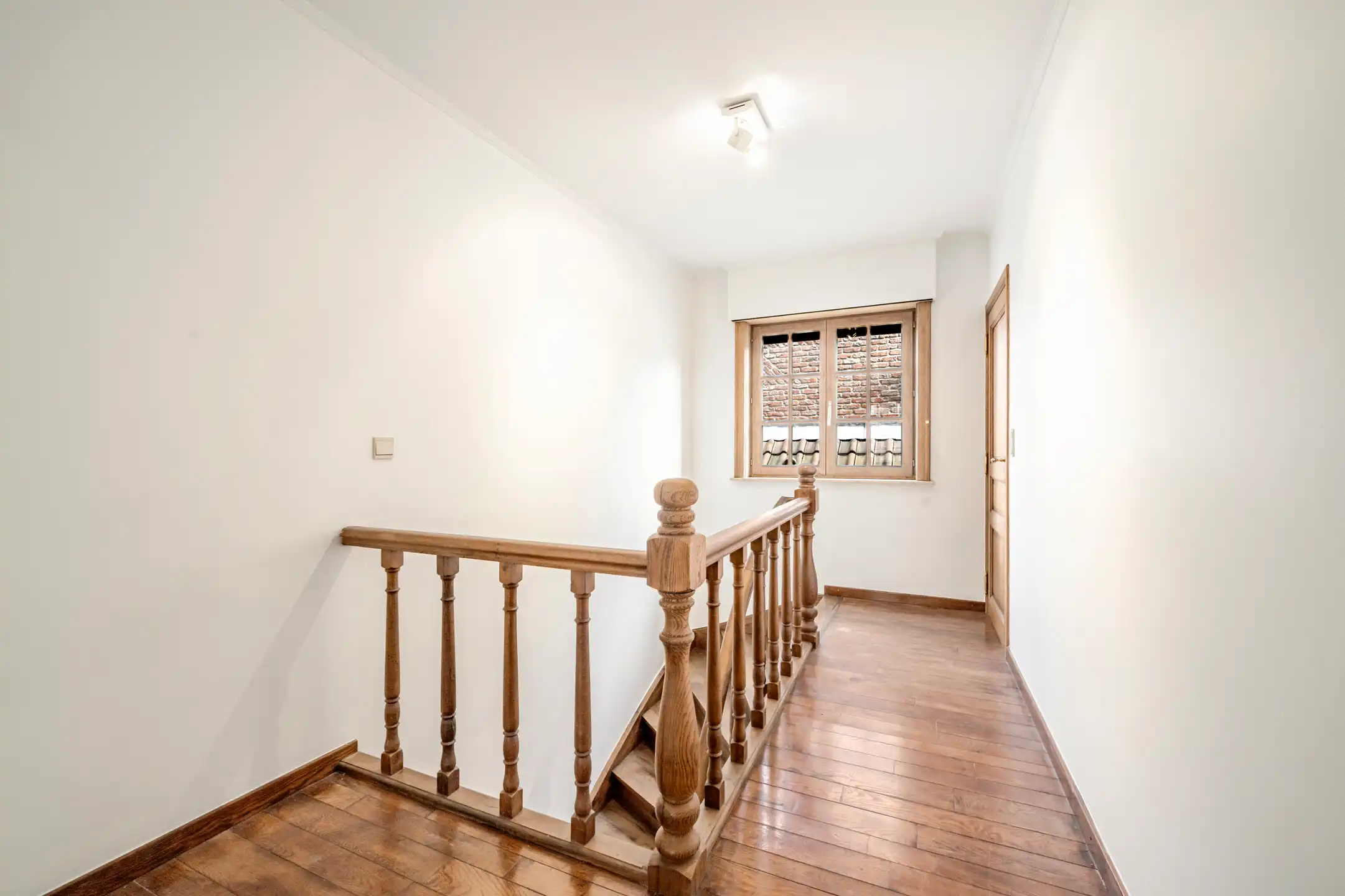 Charmante herenwoning met uitweg achteraan (3 garages).  foto 21