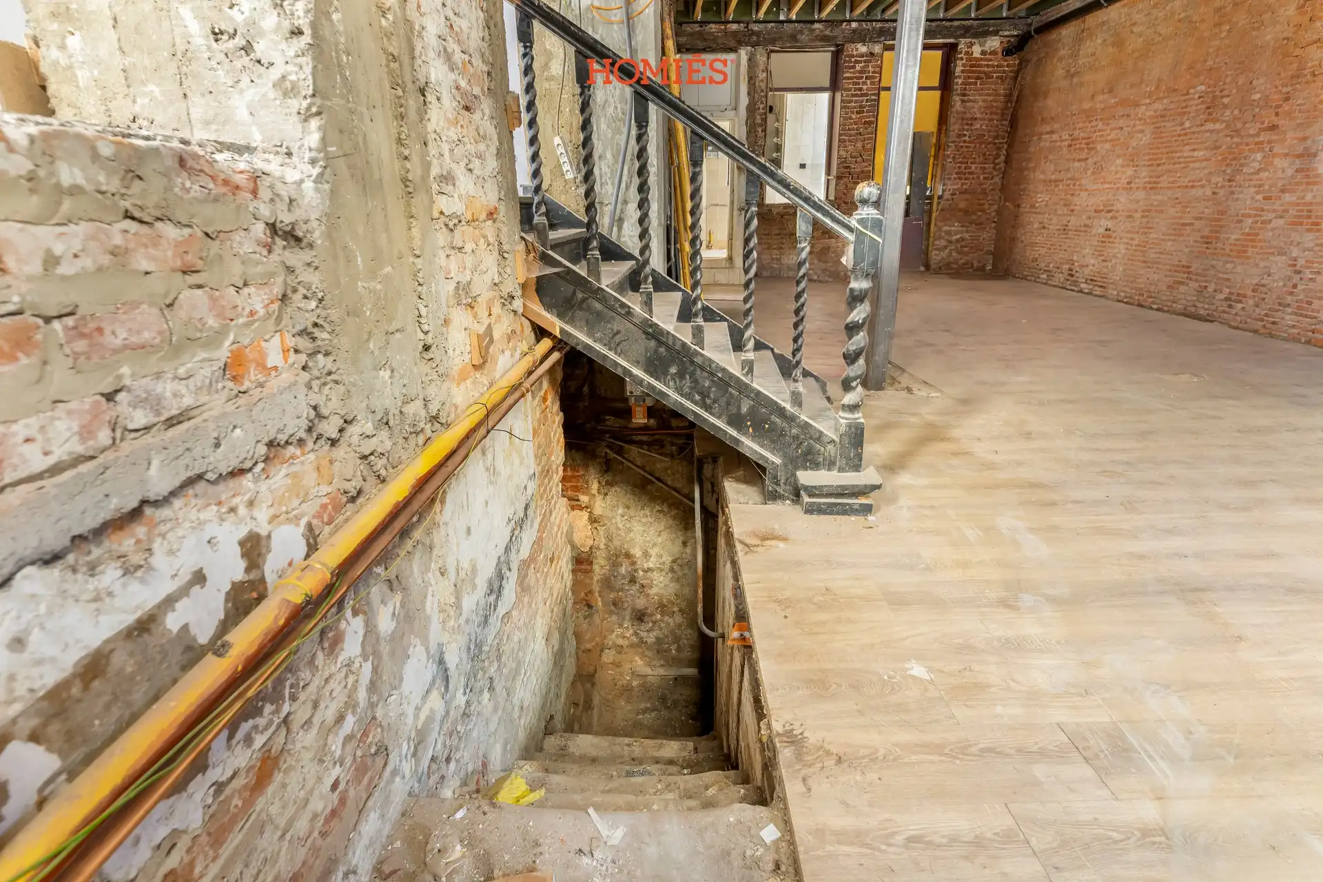 Casco handelspand met veel potentieel op toplocatie foto 9