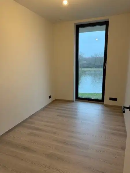 Prachtig 2-slaapkamerappartement op topligging aan het water TE HUUR! foto 14
