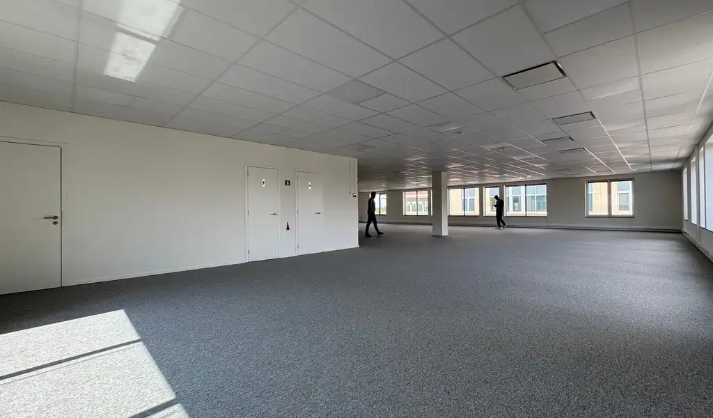 Gelijkvloers kantoor te huur vlakbij afrit E19 in Mechelen foto 16