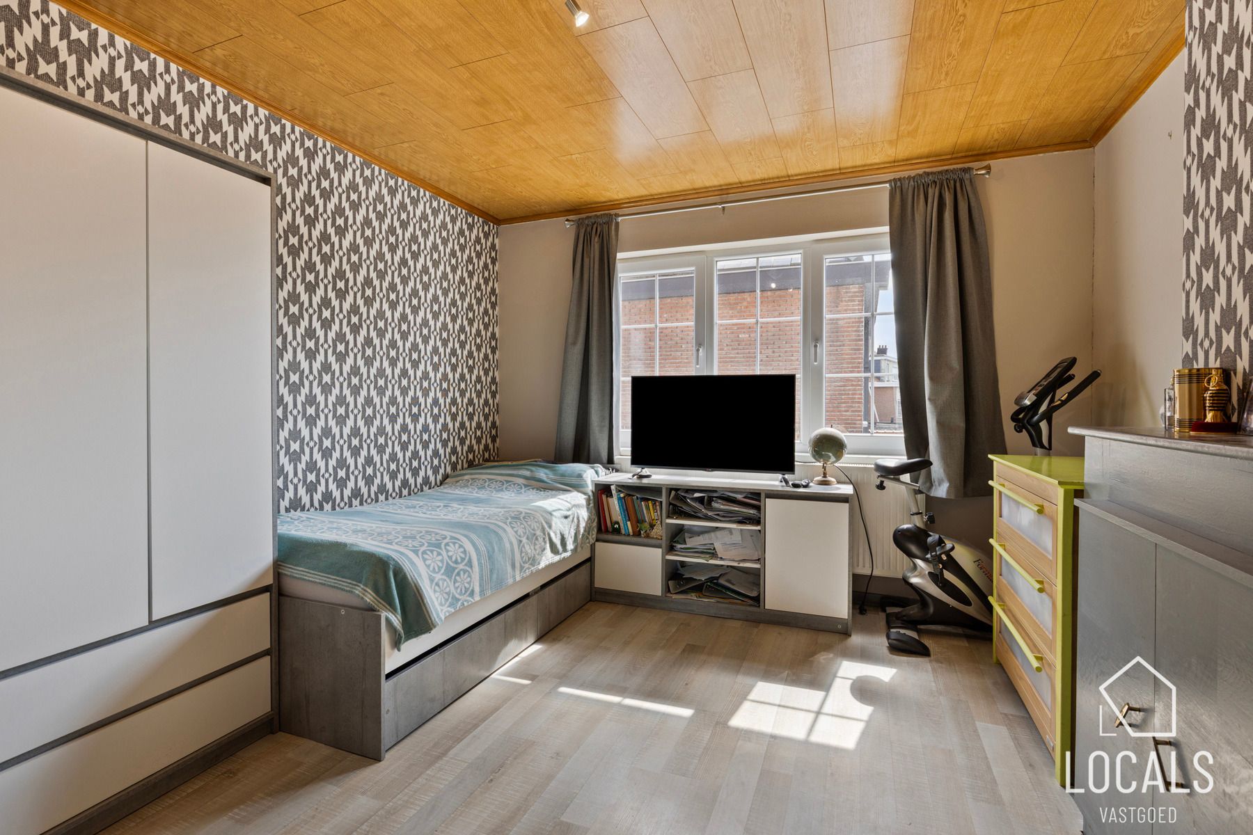 Instapklare woning met 5 slaapkamers en gezellig terras foto 13