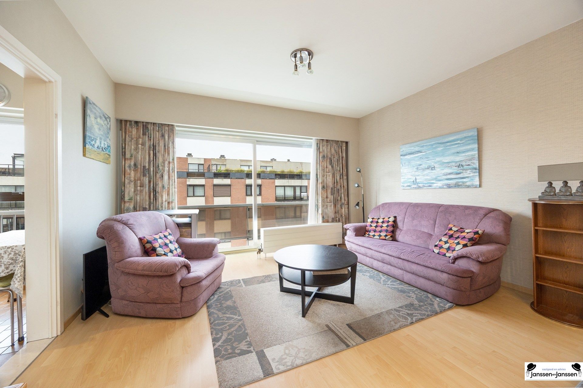 Zeer goed onderhouden appartement met dubbele garage op toplocatie in Schoten! foto 3