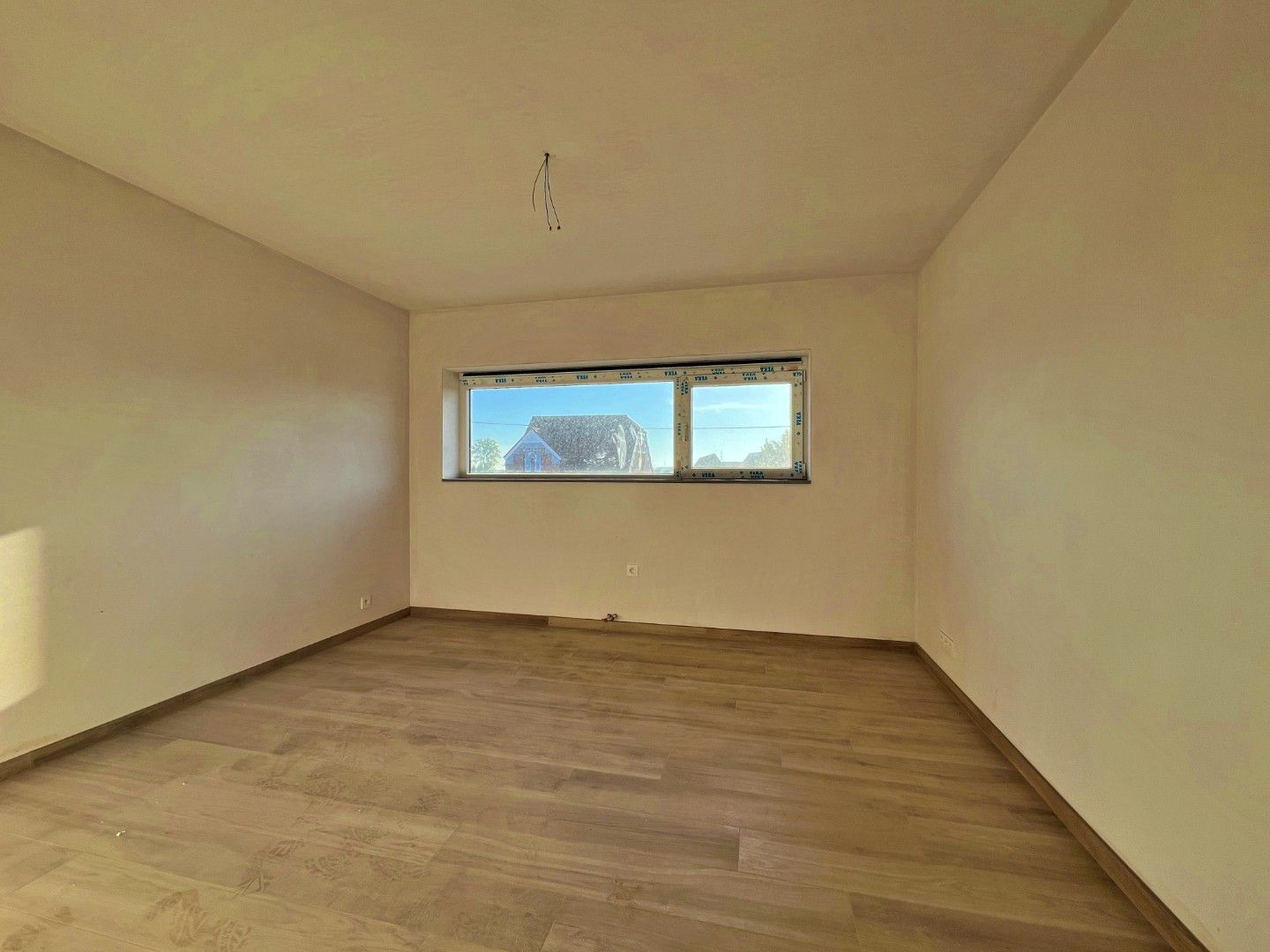 Nieuwbouw • Halfopen • Ruime woning • 4 slaapkamers • Tuin • Energiezuinig foto 8