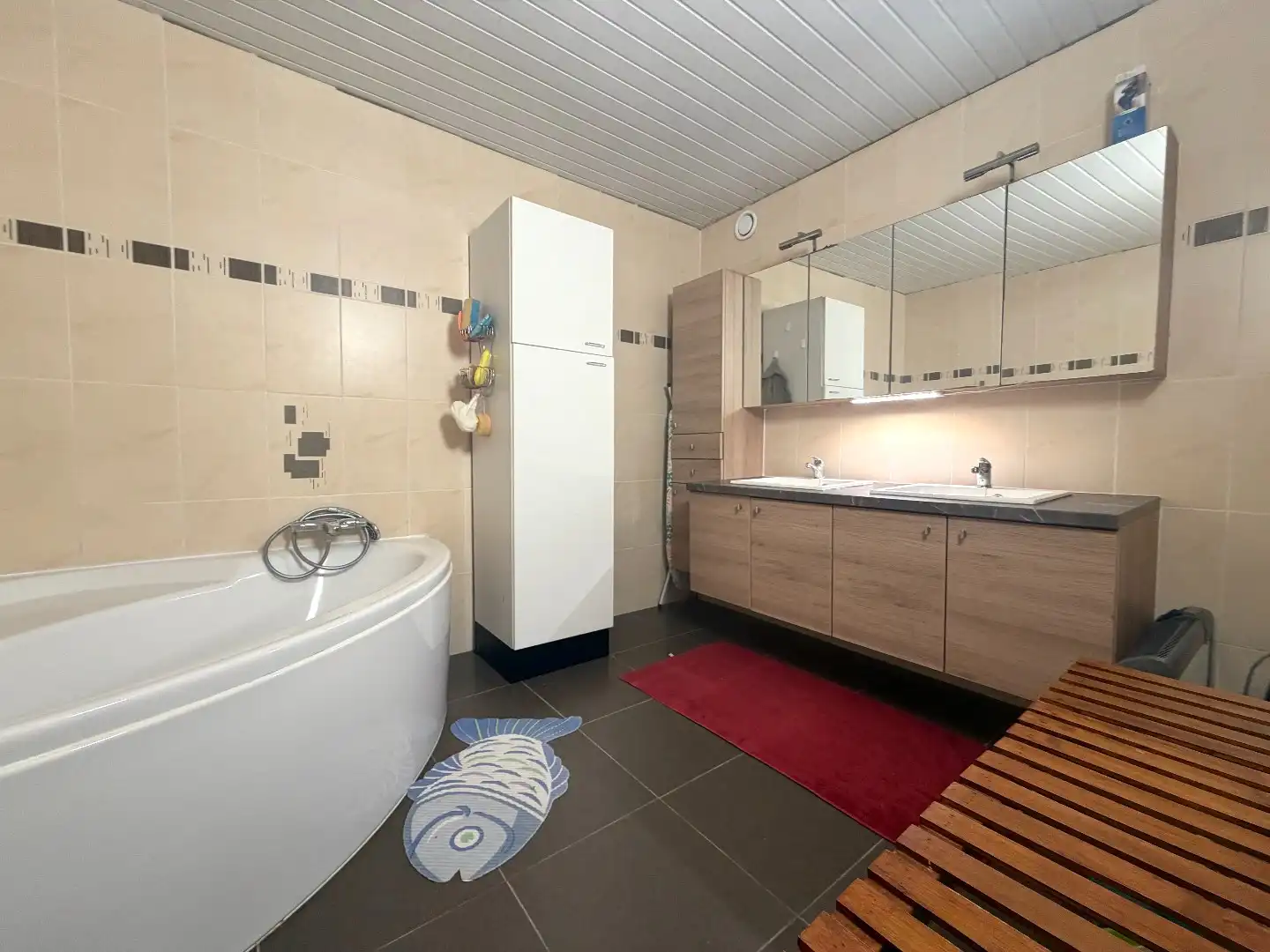 Gerenoveerde rijwoning met zuidgerichte tuin in Wervik te koop. foto 7