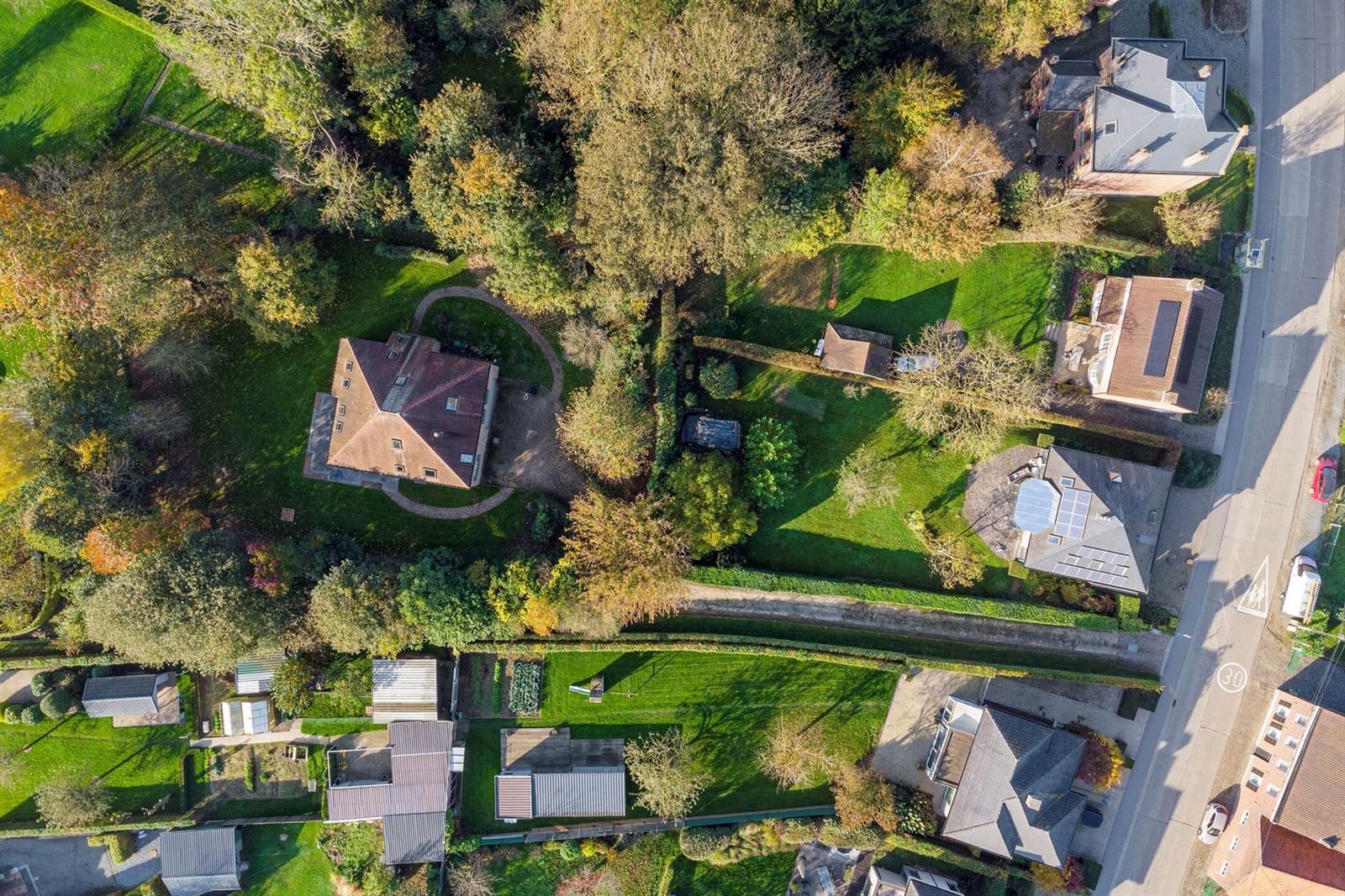 Villa met 6 slaapkamers te koop in het groen foto 38