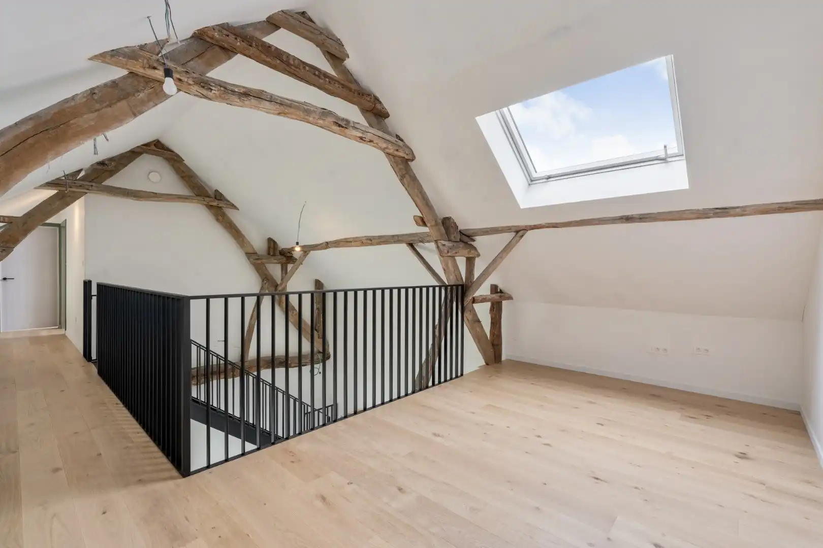 Exclusieve woning in volledig heropgebouwde hoeve op een perceel van 4a60ca!  foto 23