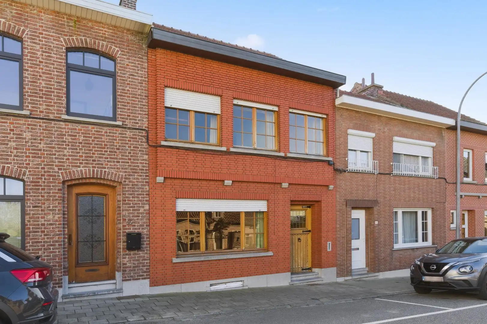 Op te frissen rijwoning met 2 slaapkamers en ruime tuin in Tienen foto 2