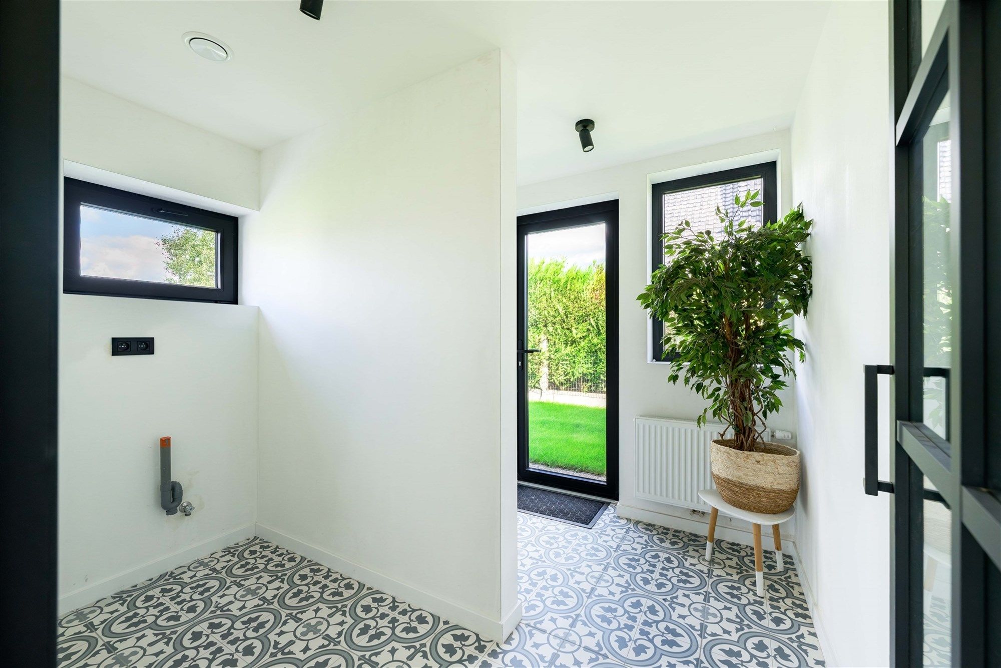 Vrijstaande woning met 3 slaapkamers, garage en tuin foto 10