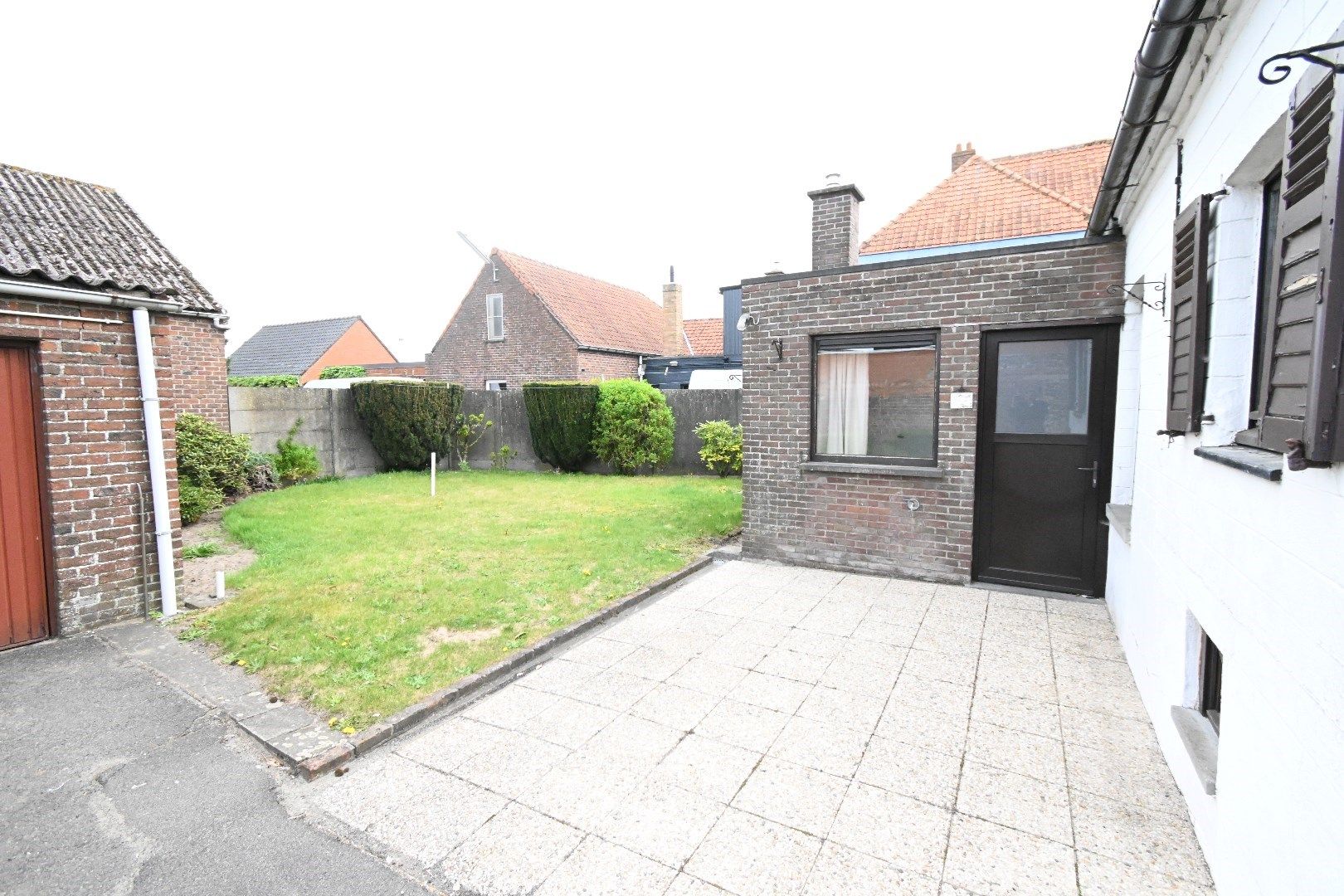 Alleenstaande woning met garage en tuin foto 5