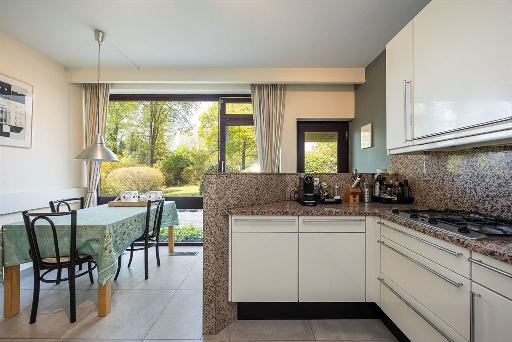 Moderne stijlvilla grenzend aan de landerijen van het kasteel van 's-Gravenwezel foto 11