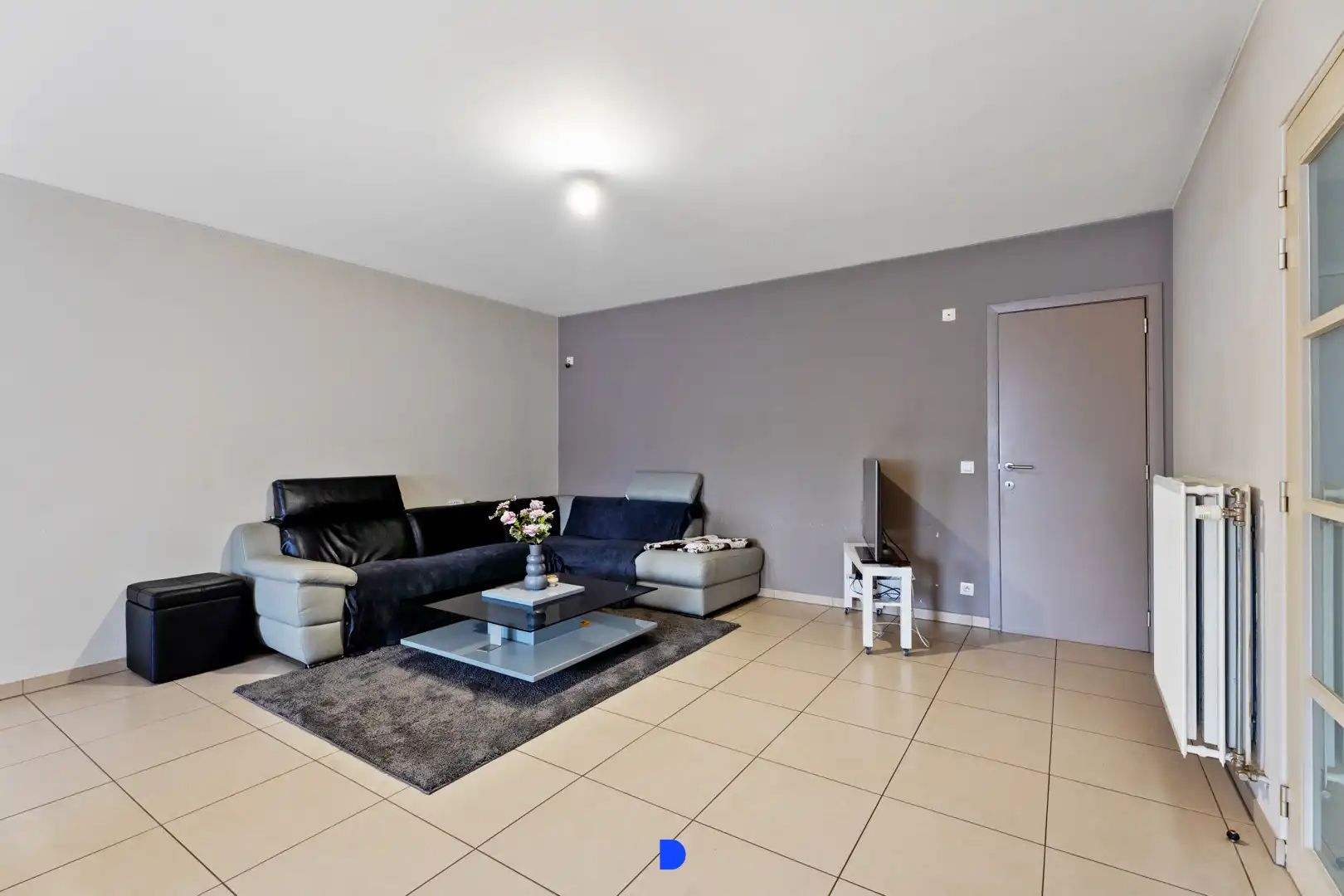 Ruim gelijkvloers appartement met terras. foto 4