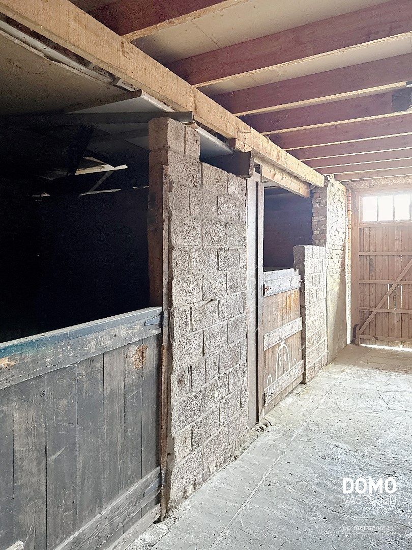 Karaktervolle woning met tal van mogelijkheden en voorzien van paardenstallingen foto 23