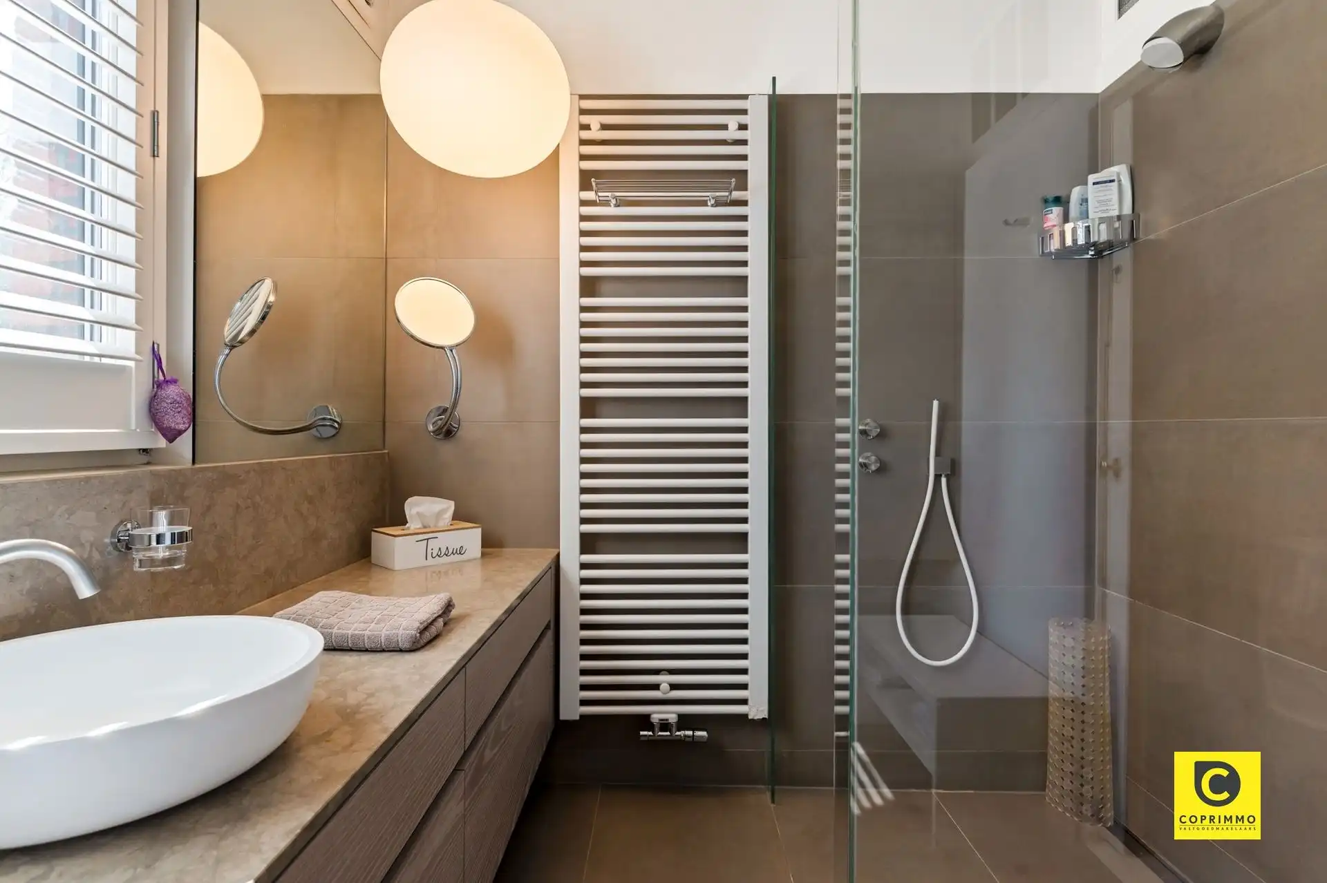 Karaktervolle woning te koop in hartje Edegem foto 20