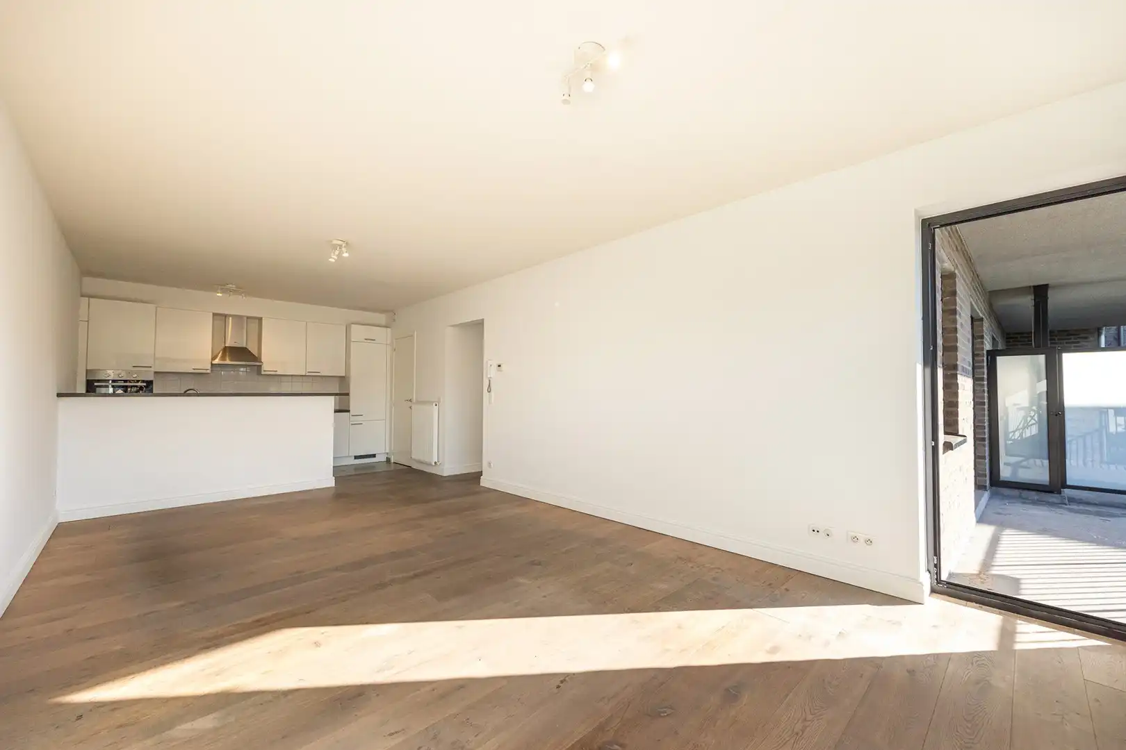 APPARTEMENT MET TERRAS foto 4