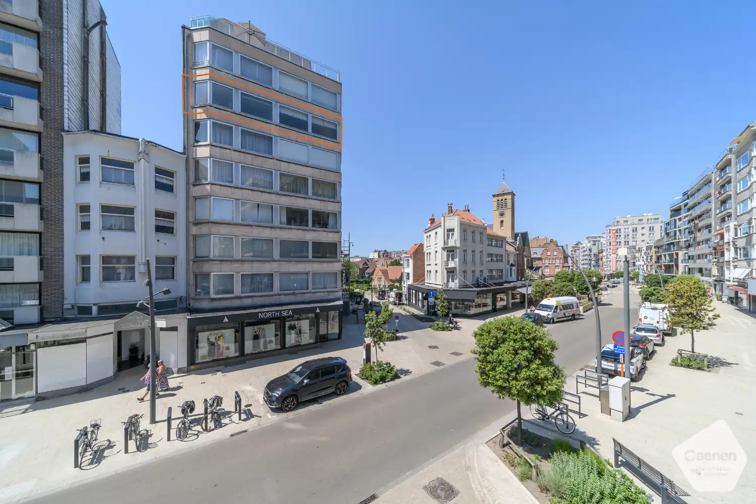 De Panne – Ruim 3-slaapkamerappartement met uniek duinenzicht in de Zeelaan foto 2