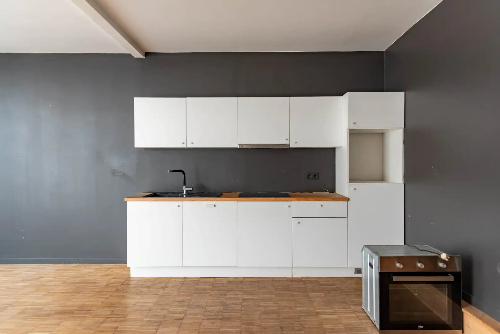 Charmant appartement met karakter en een heerlijk ruim terras foto 9