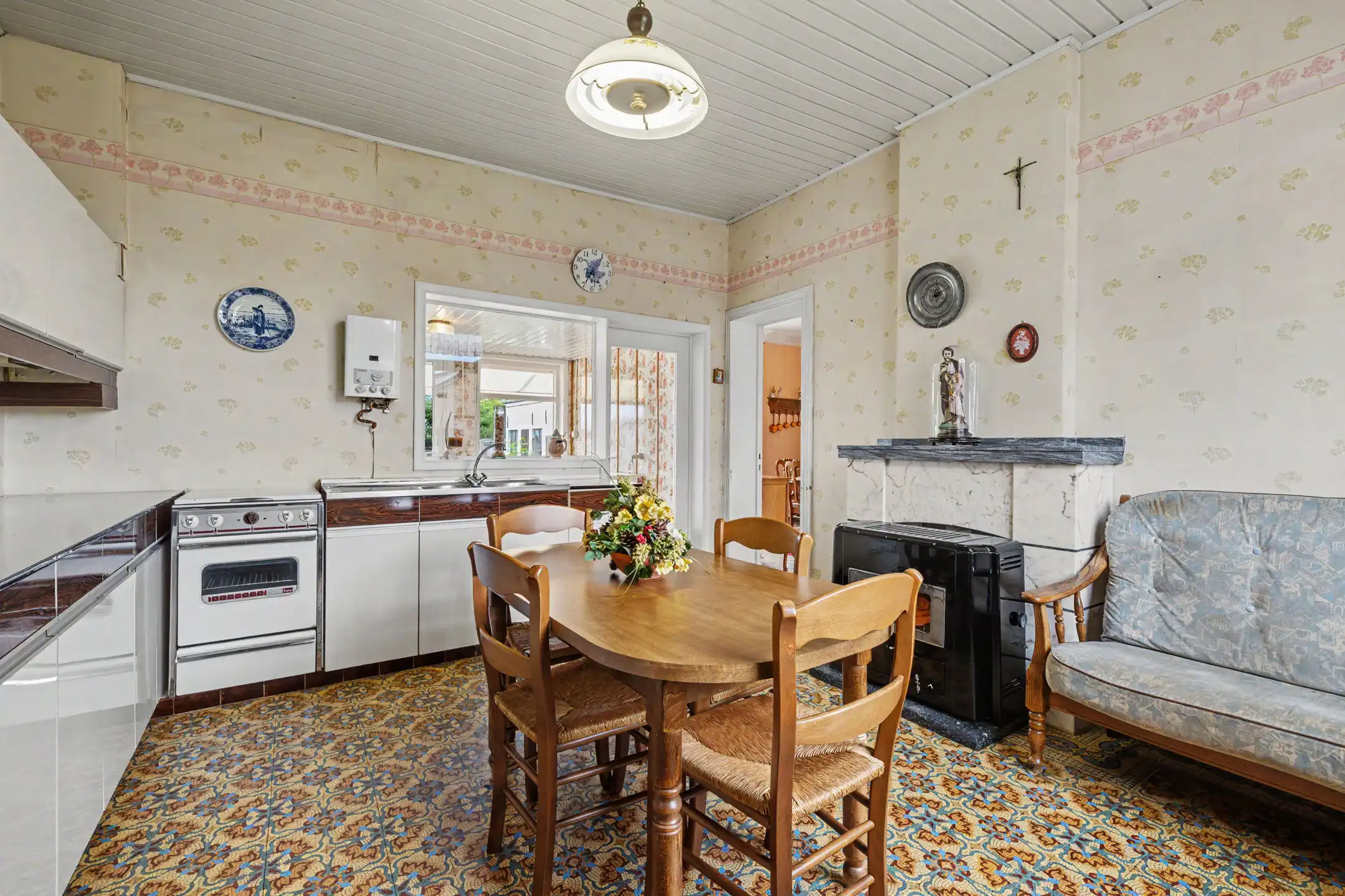 Charmante herenwoning met authentieke elementen, grote tuin en weide op 17a 70ca foto 13