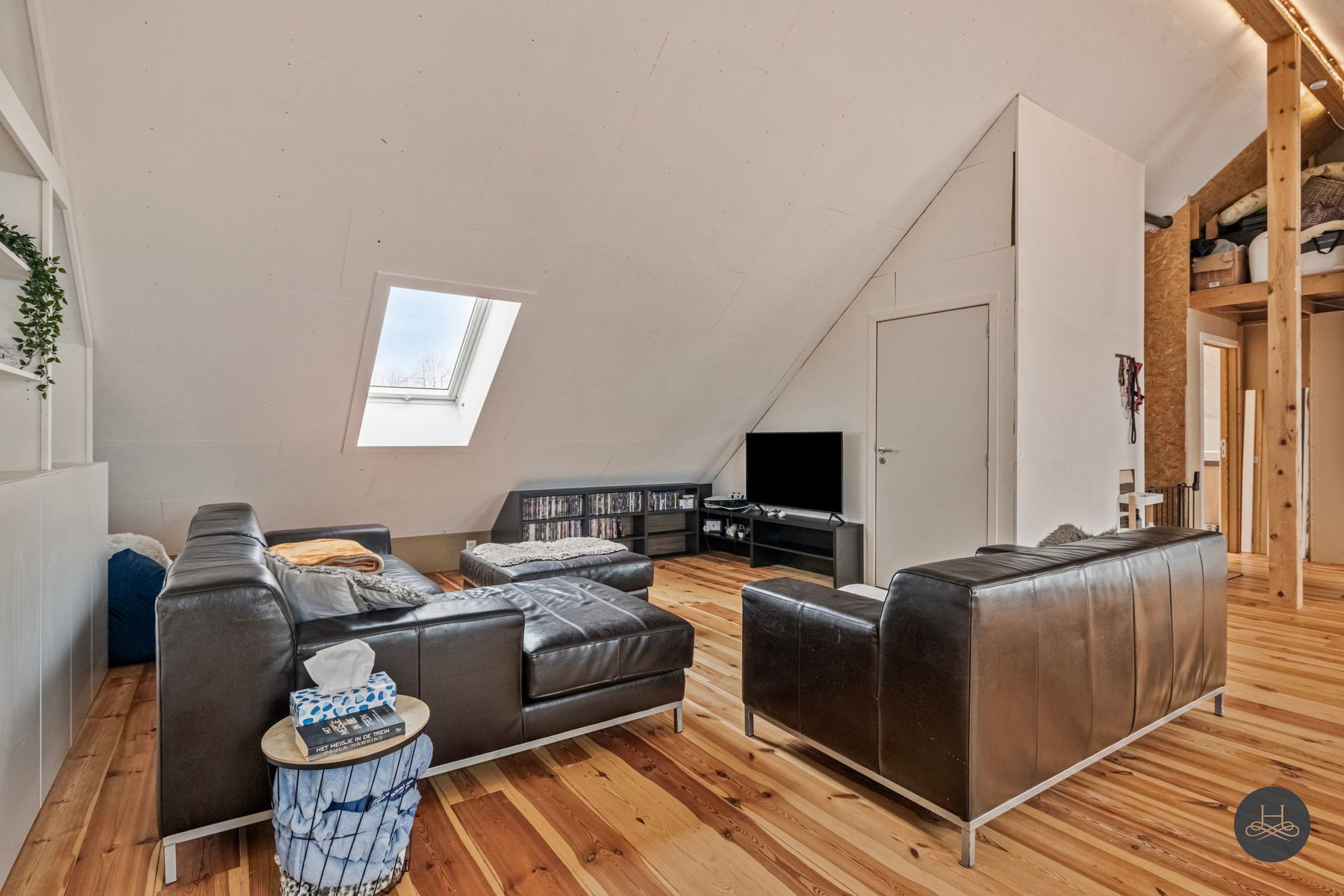 Luxueuze ruime BEN-woning met handelspand en appartement foto 44