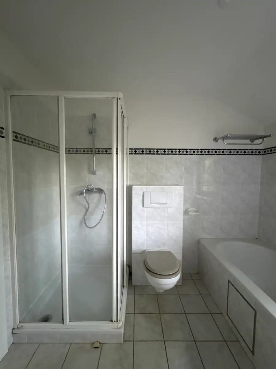 Ruime villa met 6 slaapkamers in groene omgeving foto 29