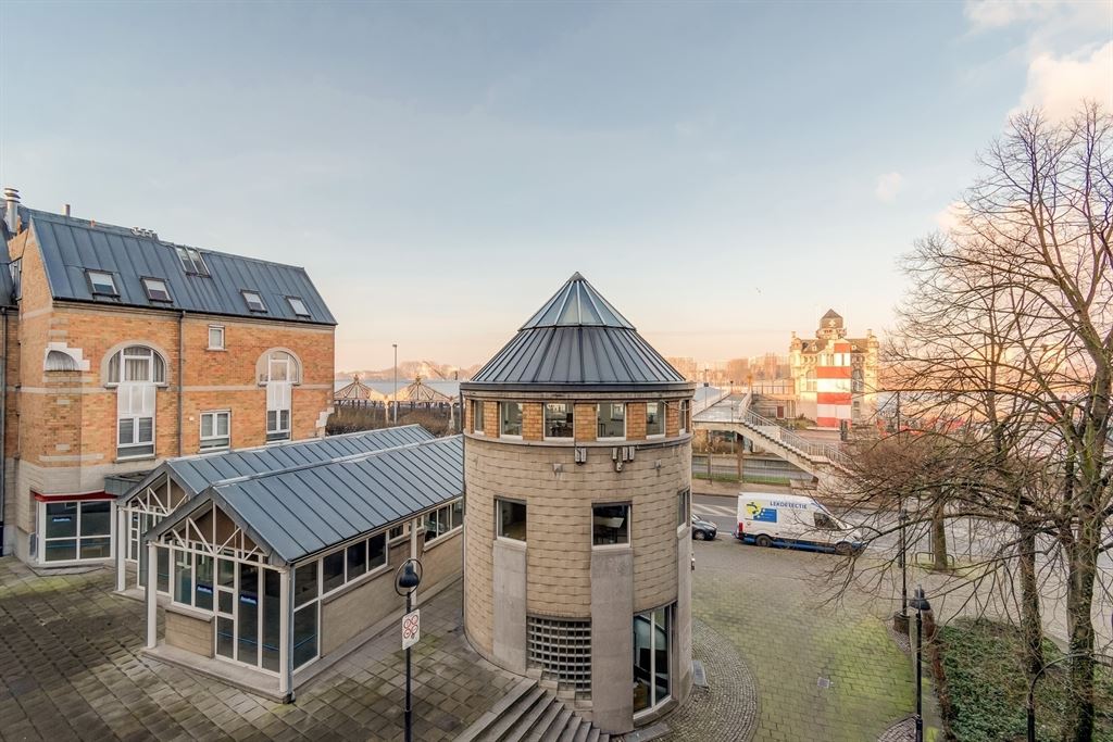 Ruime studio met zicht op de Schelde foto 5