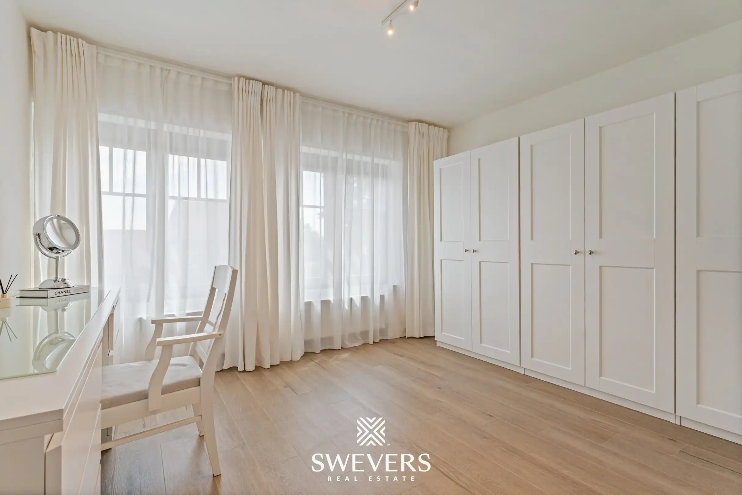 Prachtig gerenoveerde woning met 3 slaapkamers foto 27