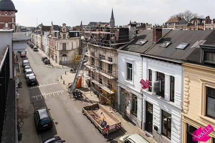 Dakappartement met terras op Zurenborg foto 3