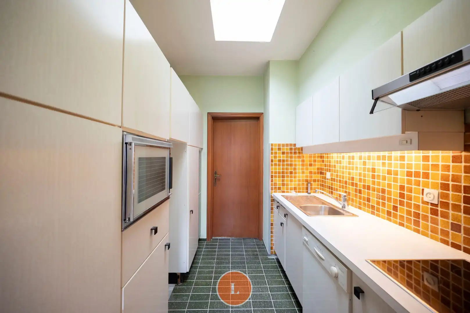 handelspand met woonst én garage foto 11